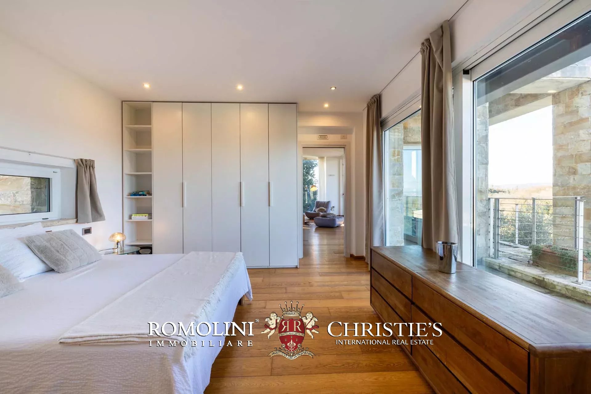 4 Bedroom Villa/Townhouse's Image 53