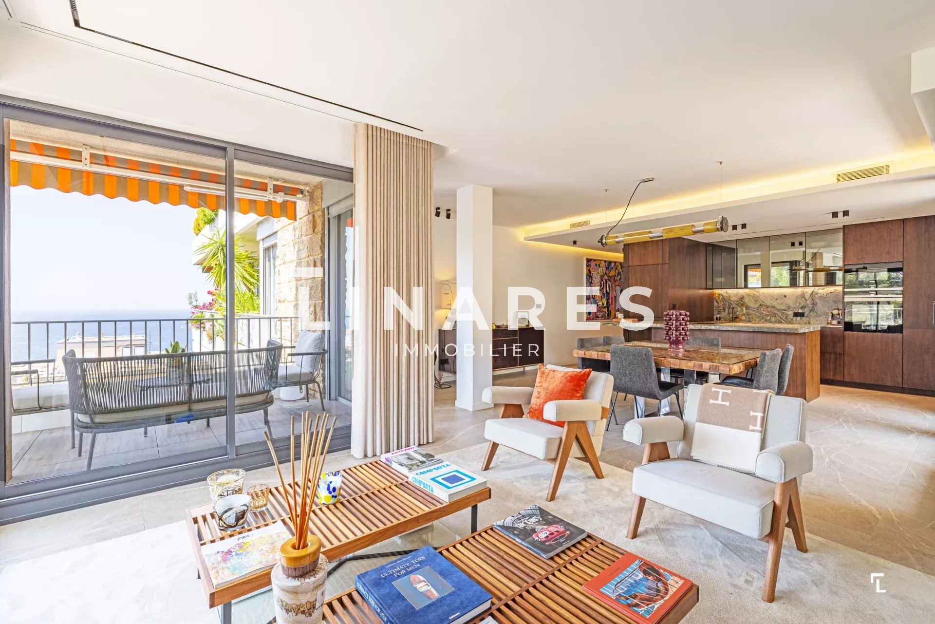 LA VIE AUX ALPILLES  - Appartement T4 de 121 m2 - terrasses - 13007 MARSEILLE