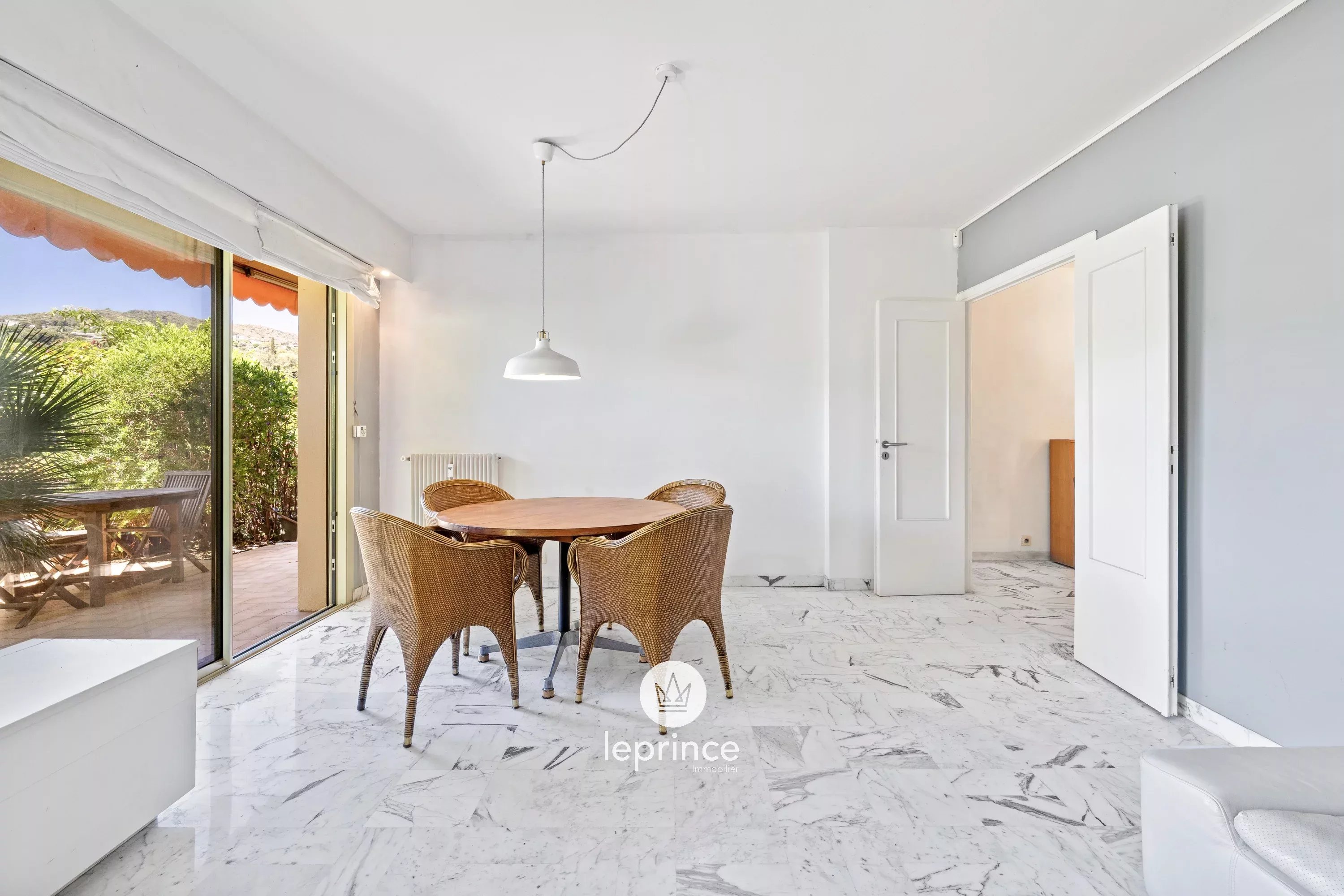 Nice Cimiez - 2-Bedroom Apartment Garden Level - Garage