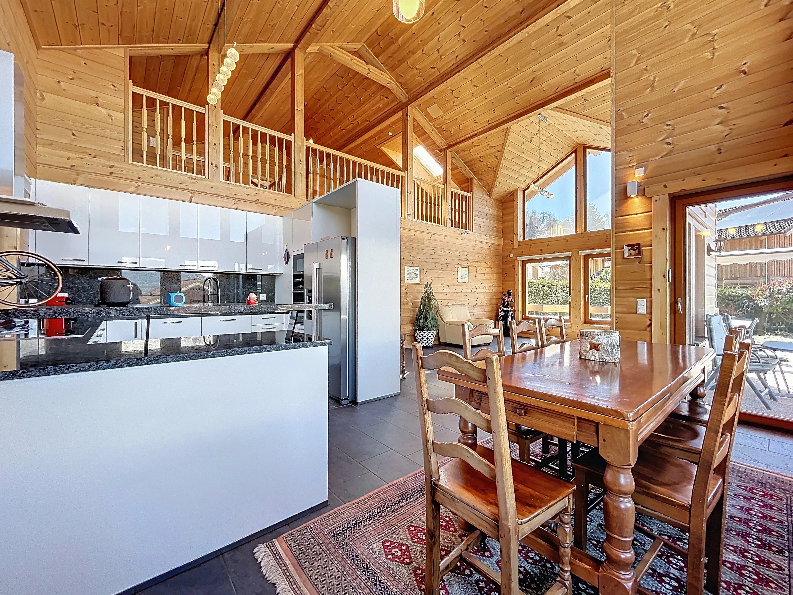 Chalet contemporain avec vue imprenable sur les Alpes