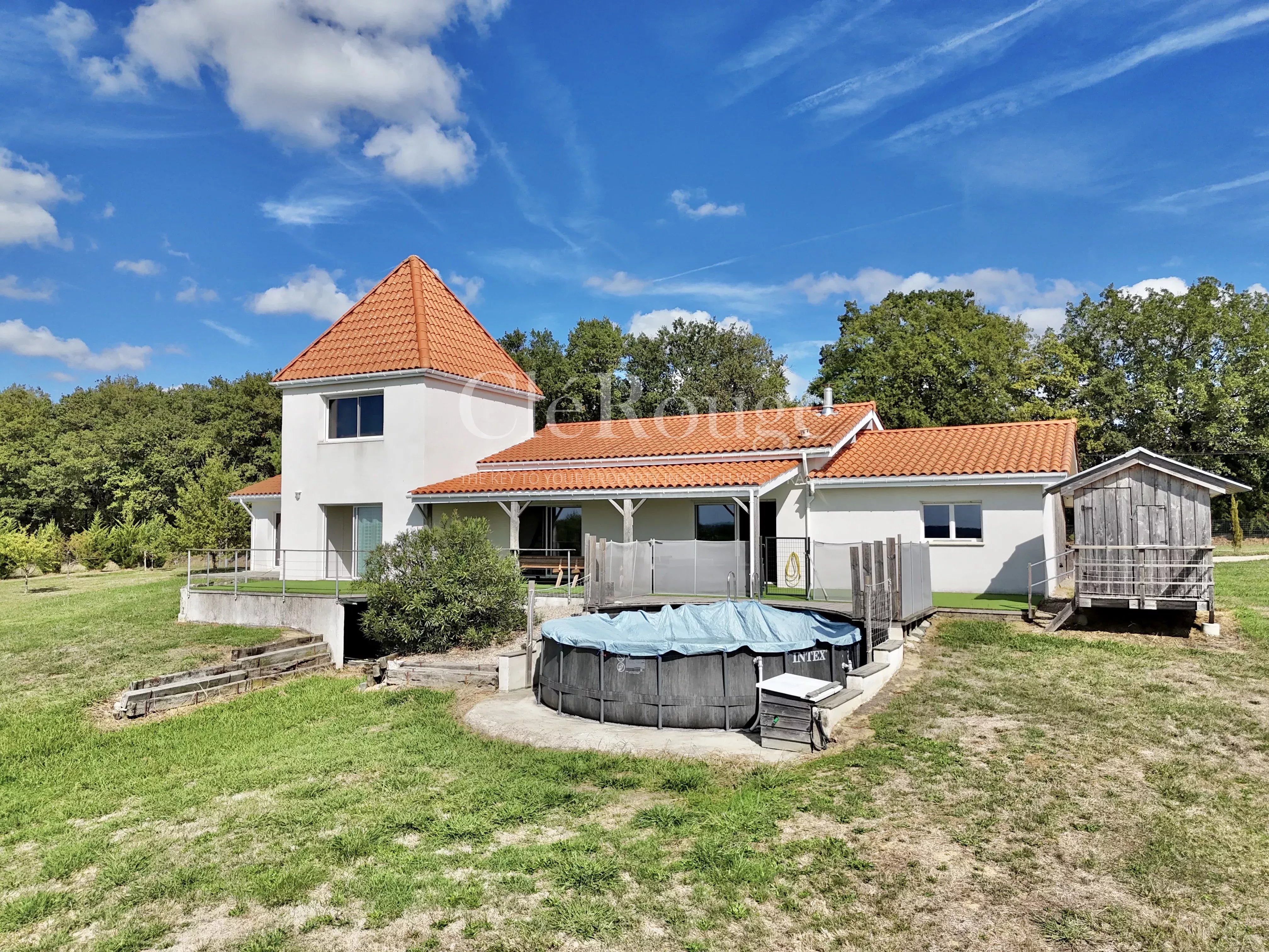 House in Duras - view 1