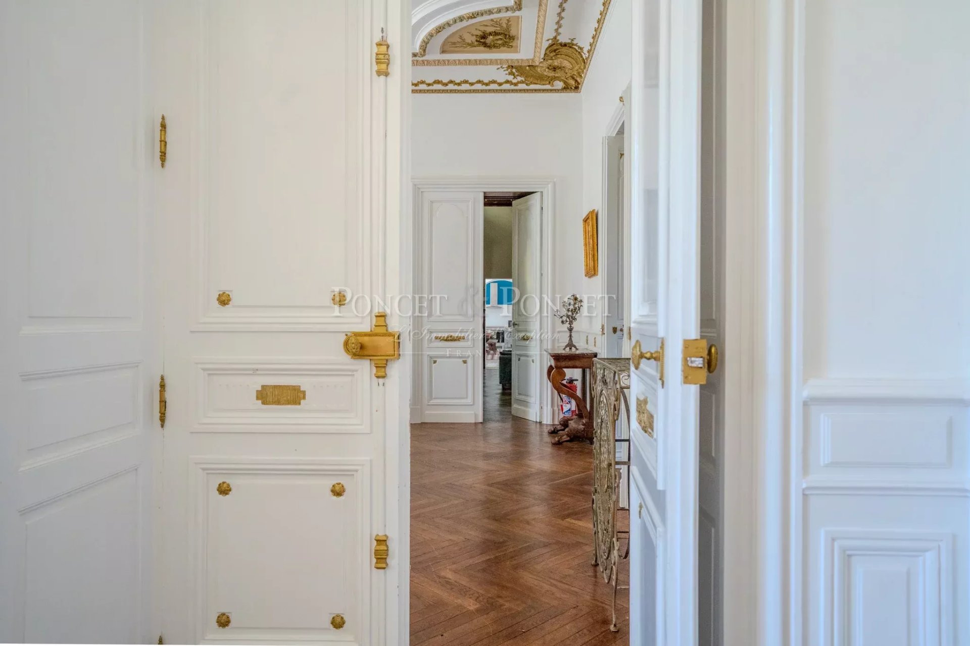 17 Bedroom Chateau's Image 14