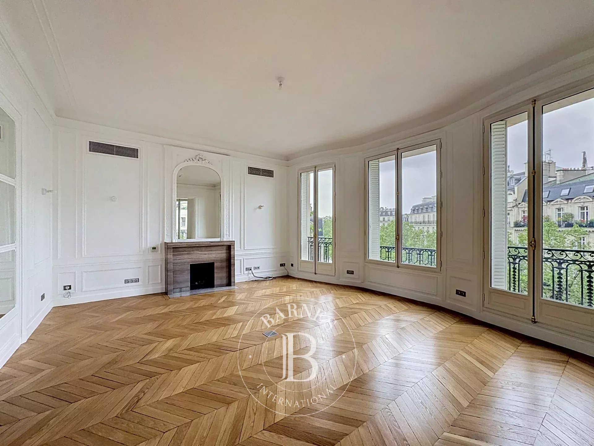Appartement Paris 75008  -  ref 86990123 (picture 2)