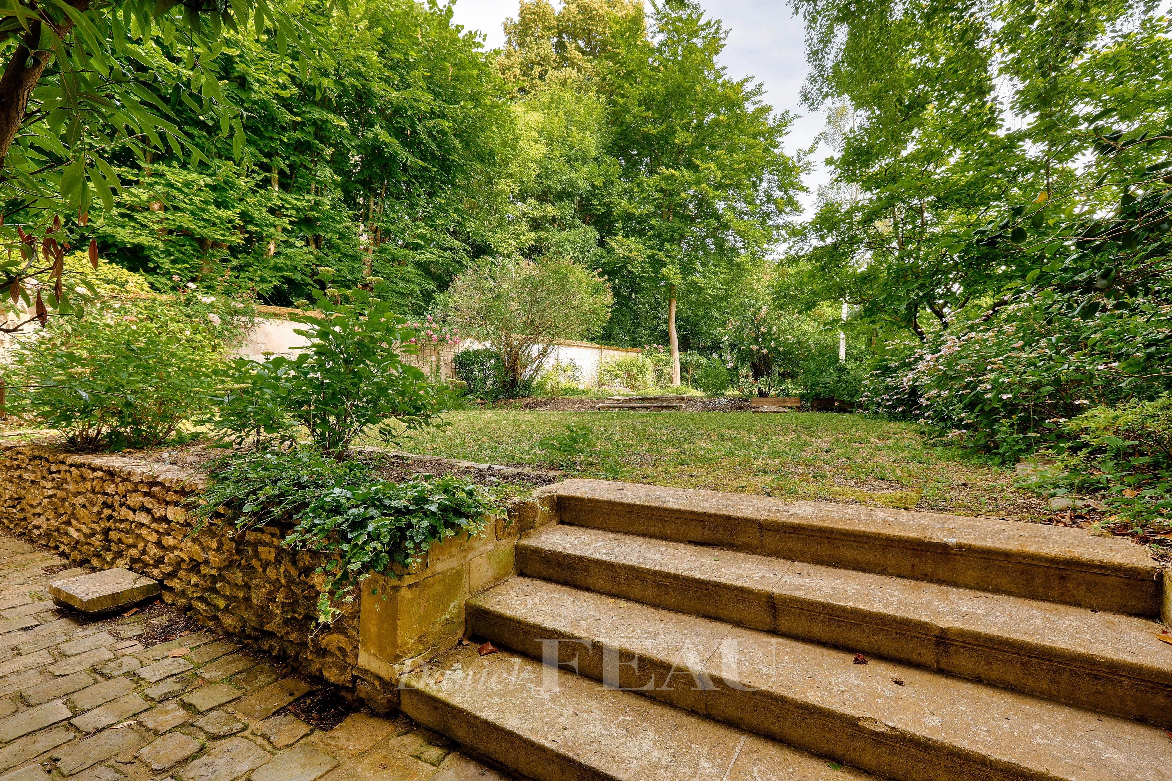 Sale House Marnes-la-Coquette