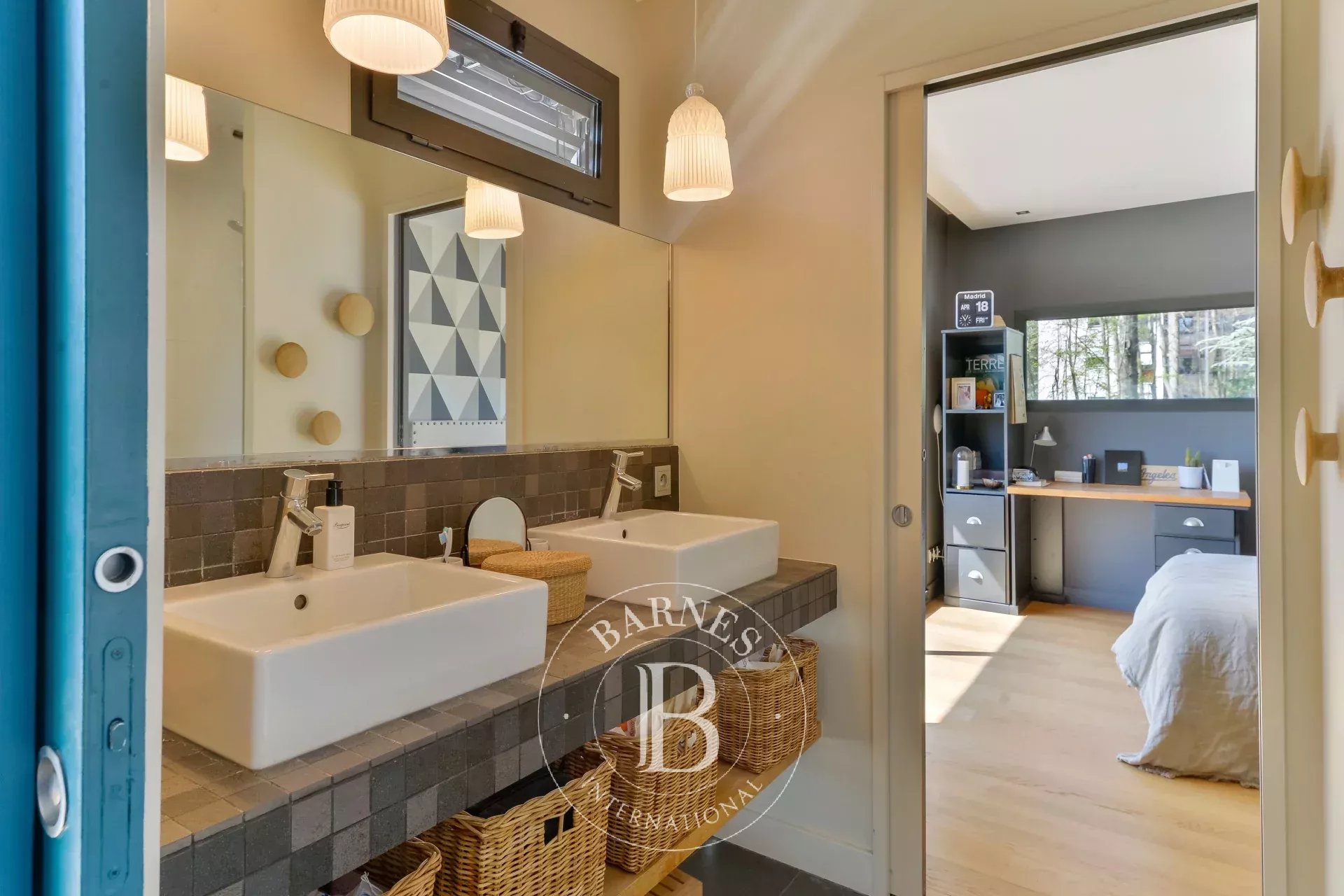 Ev Écully - picture 9