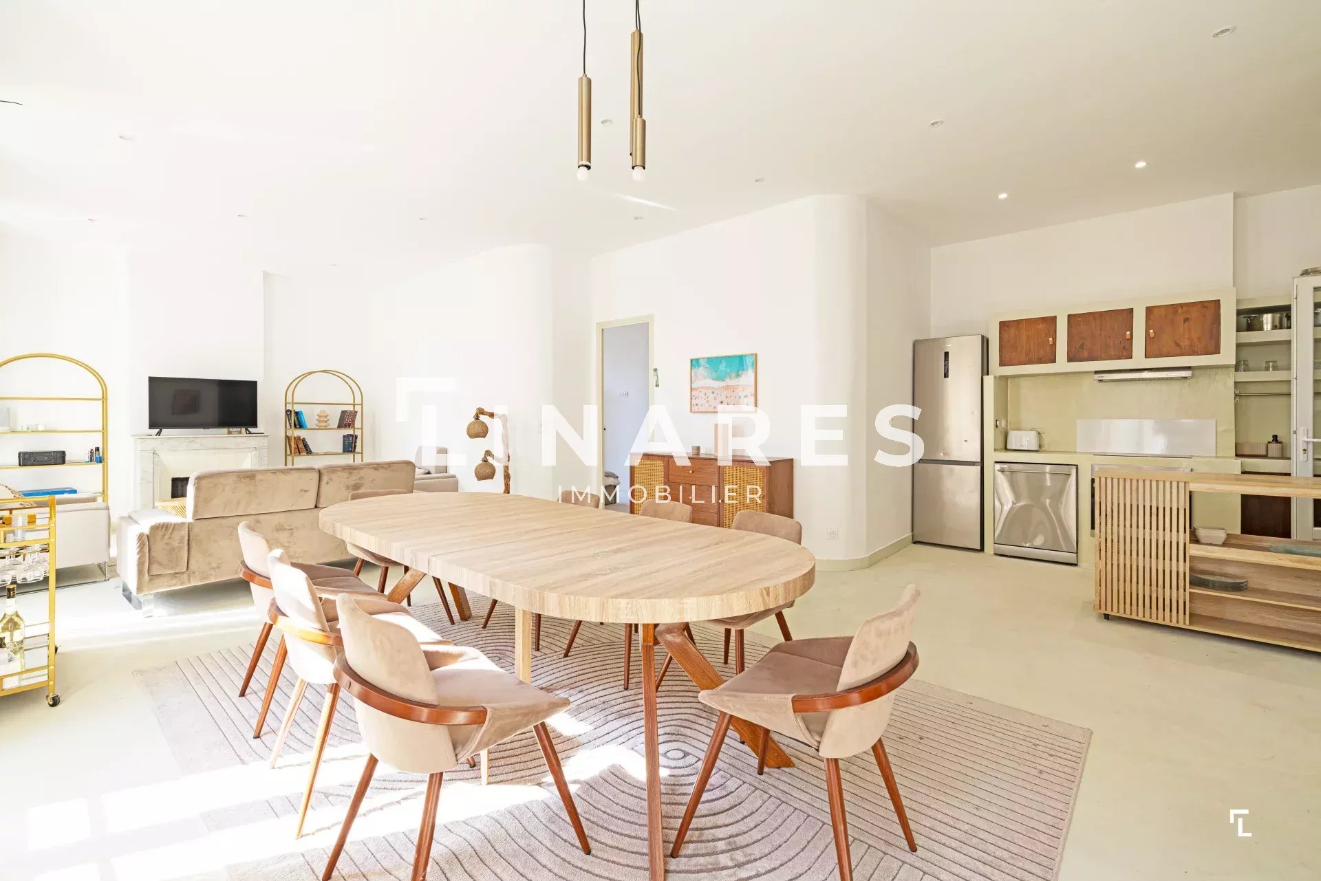 LUXE BEAUTY - Appartement T 3/4 de 95m2 + Loggia - 13008 Perier