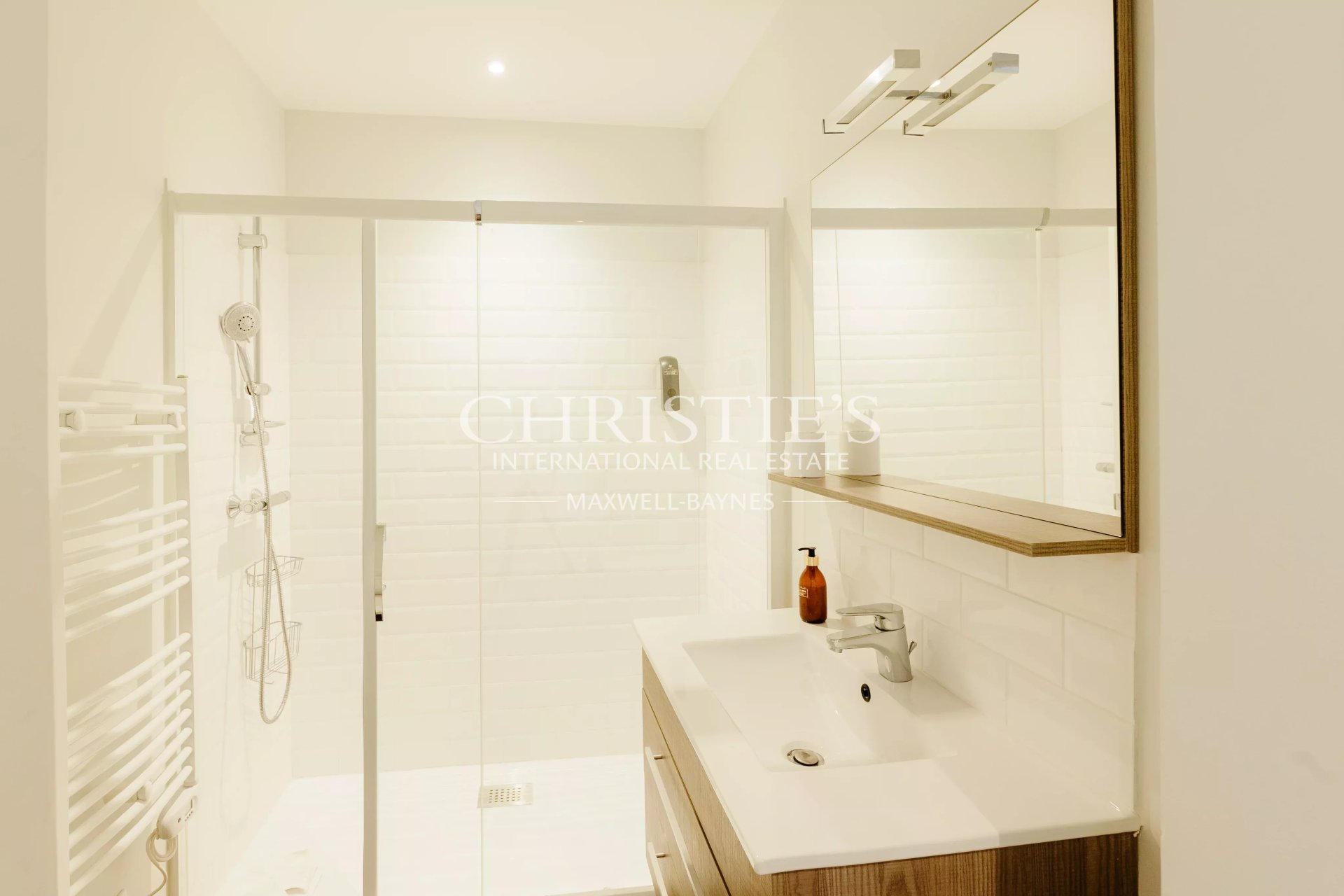 53 Bedroom Chateau's Image 32