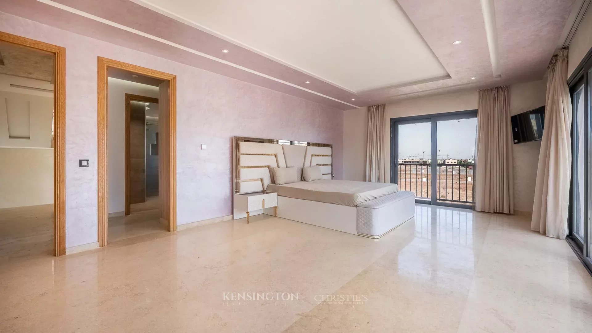 4 Bedroom Villa/Townhouse's Image 13