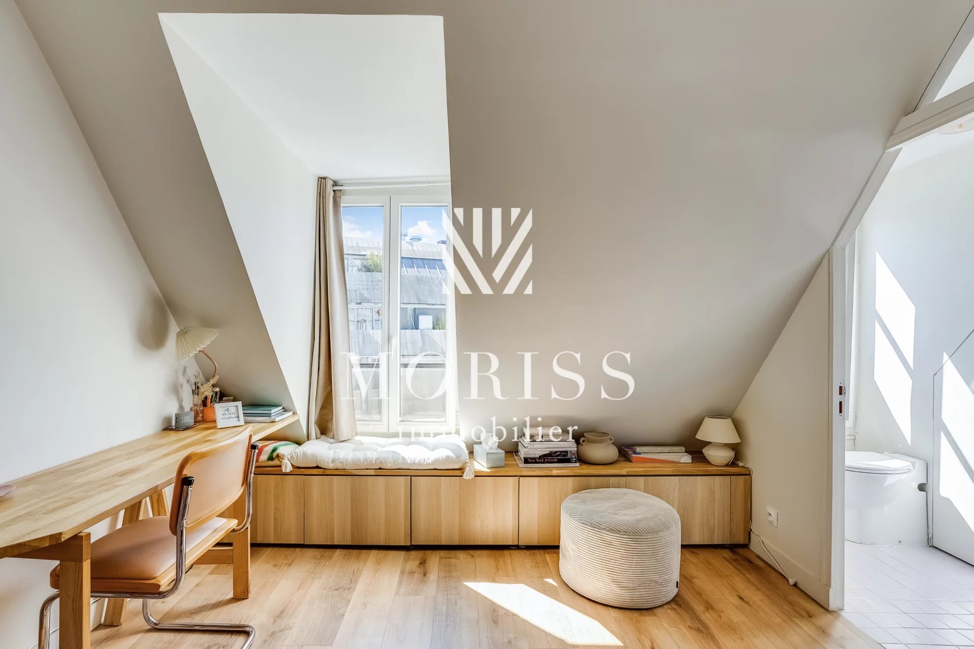 STUDIO - DERNIER ETAGE - 75018 PARIS - Image Array