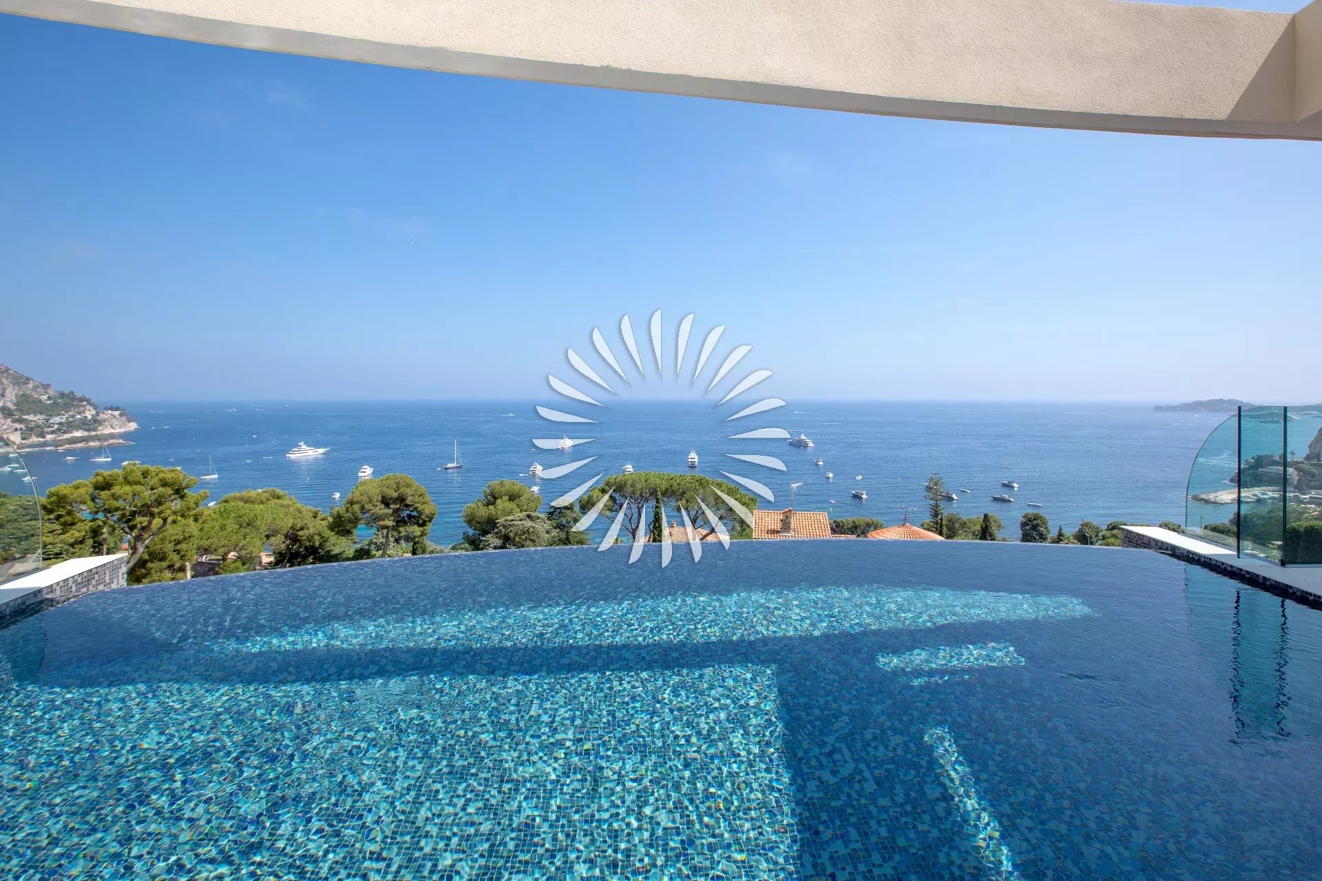 Luxurious Villa - Eze