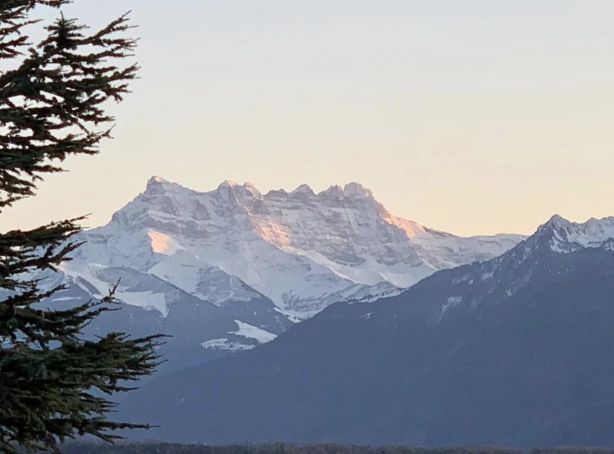 Superbe appartement meublé au bord de l'eau, au centre de Montreux