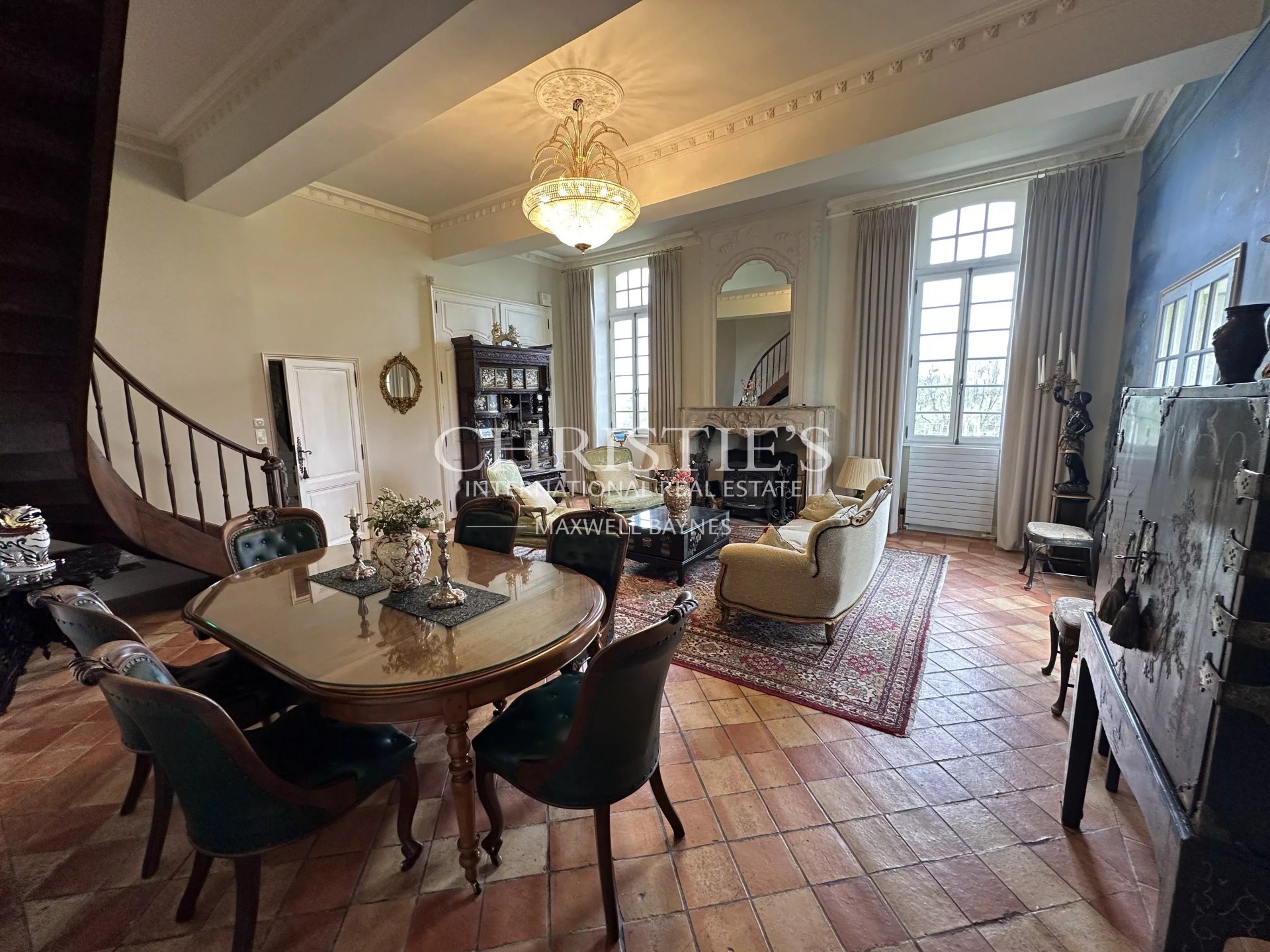 8 Bedroom Vineyard's Image 33
