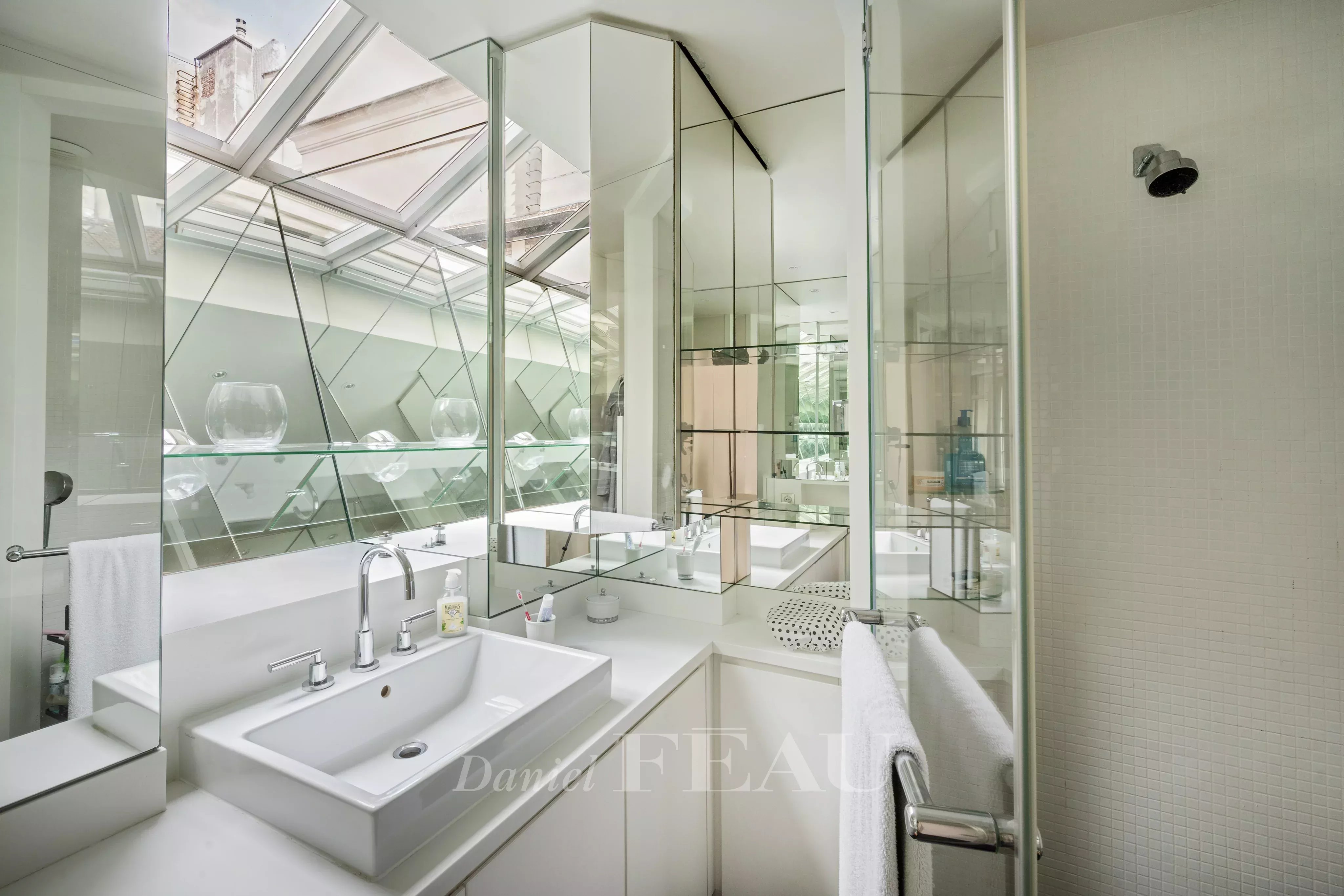 Sale Apartment Paris 6th