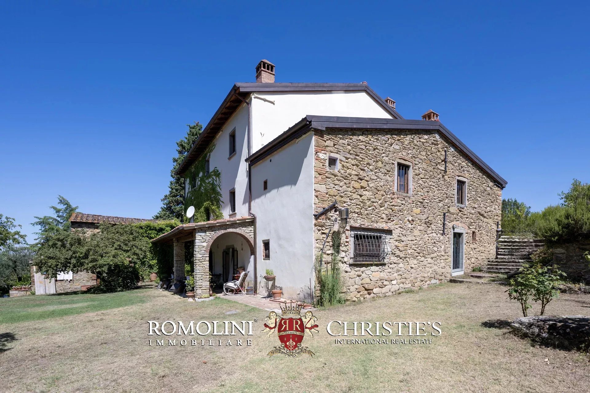 8 Bedroom Villa/Townhouse's Image 11