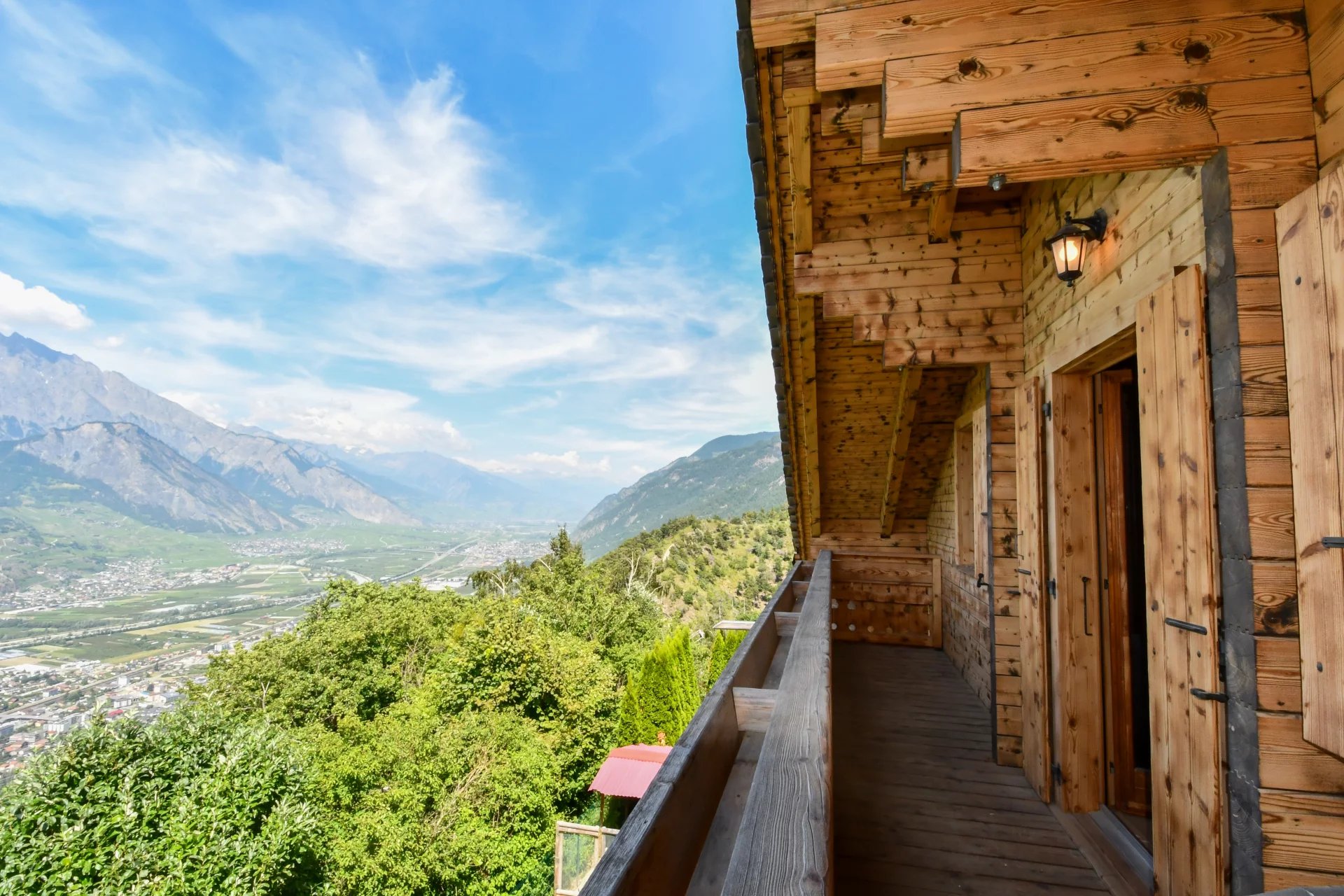 Chalet familial d’exception avec jacuzzi et vue imprenable