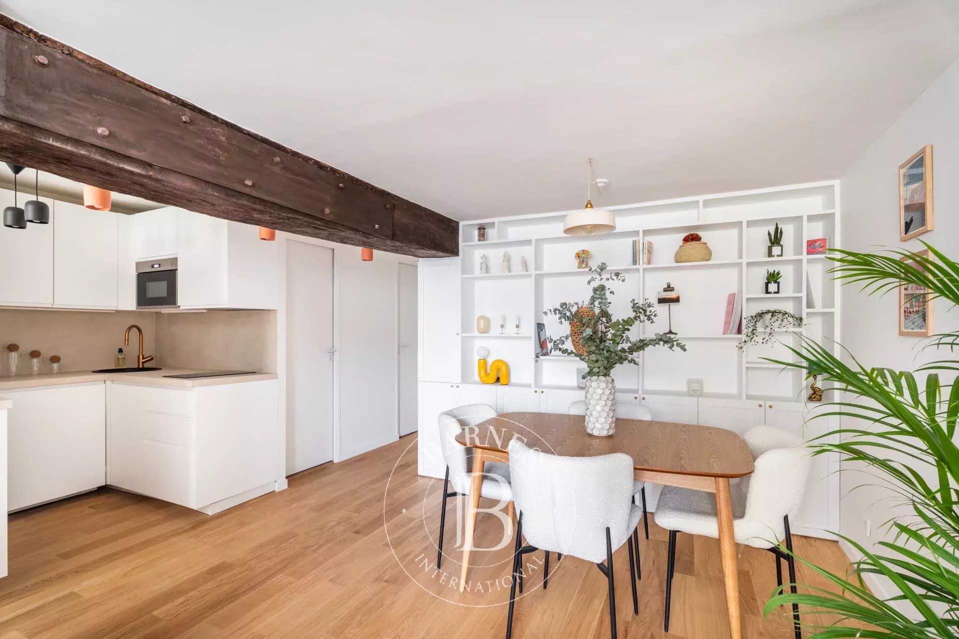 Daire Paris 3ème - picture 7