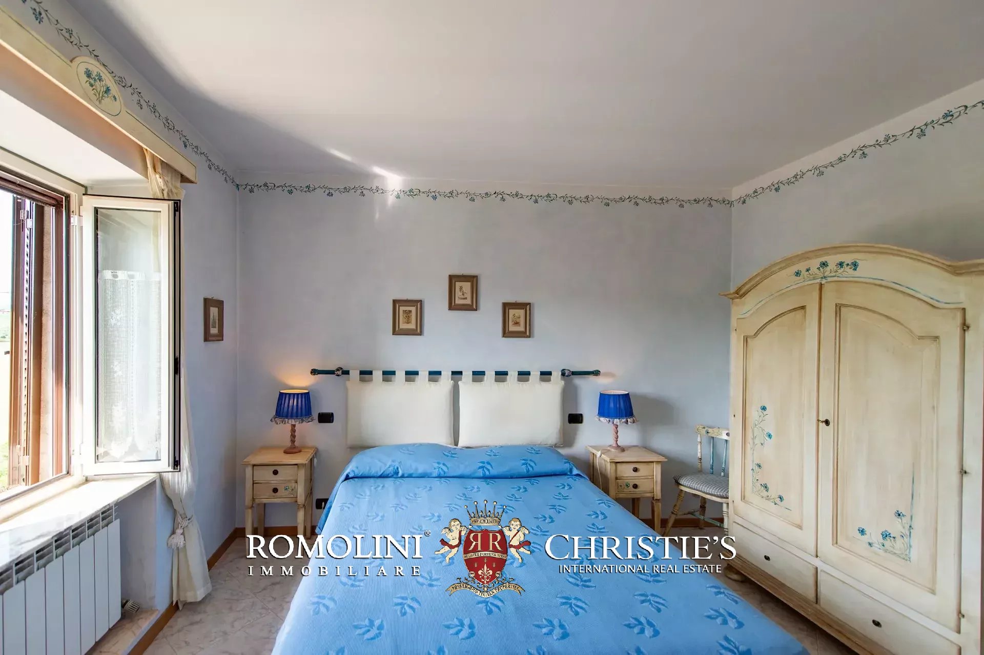 6 Bedroom Villa/Townhouse's Image 33