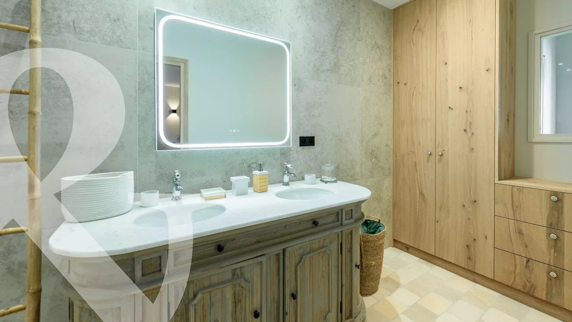 UN BIEN UNIQUE AVEC VUE SUR L'EGLISE