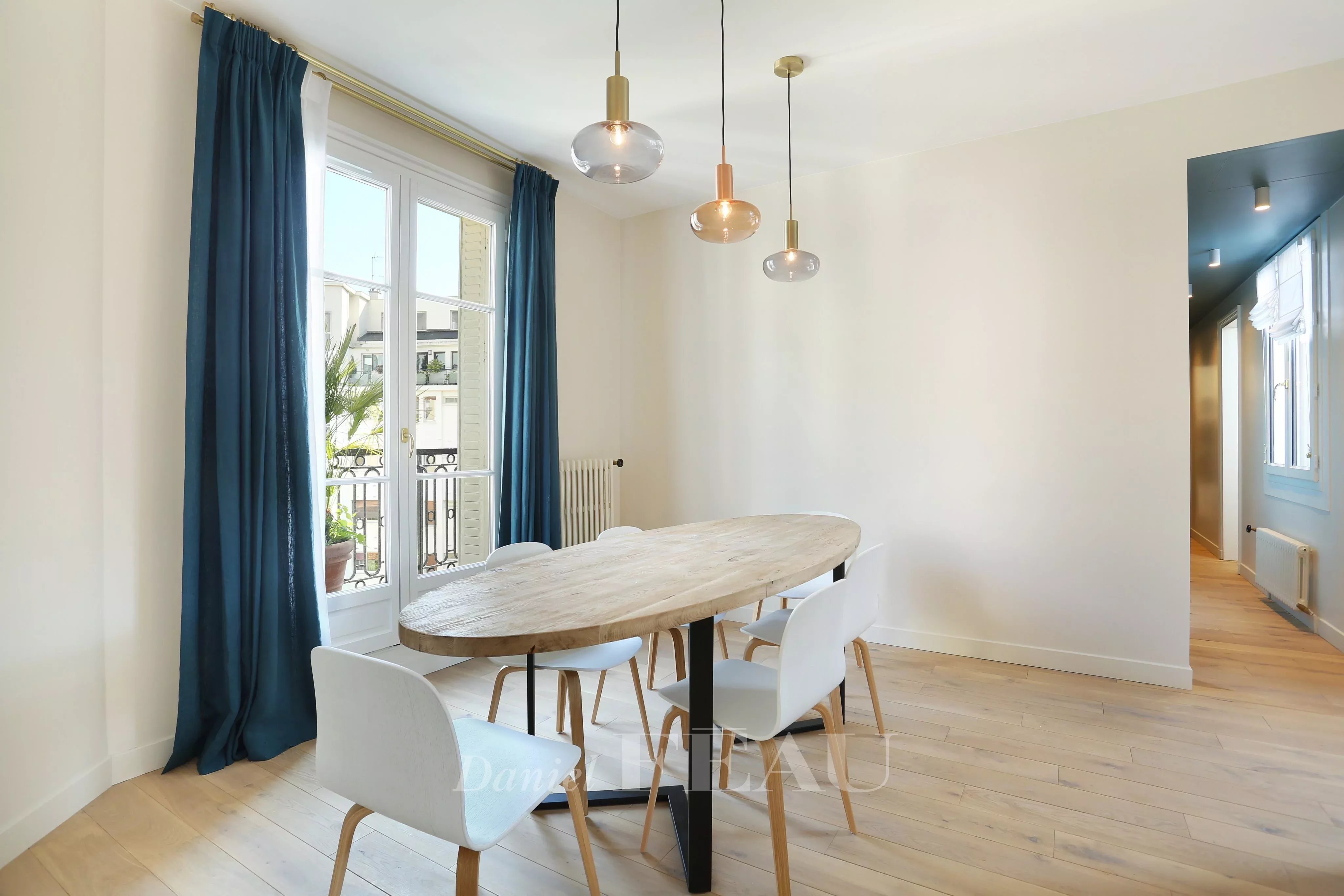 Dining room, 