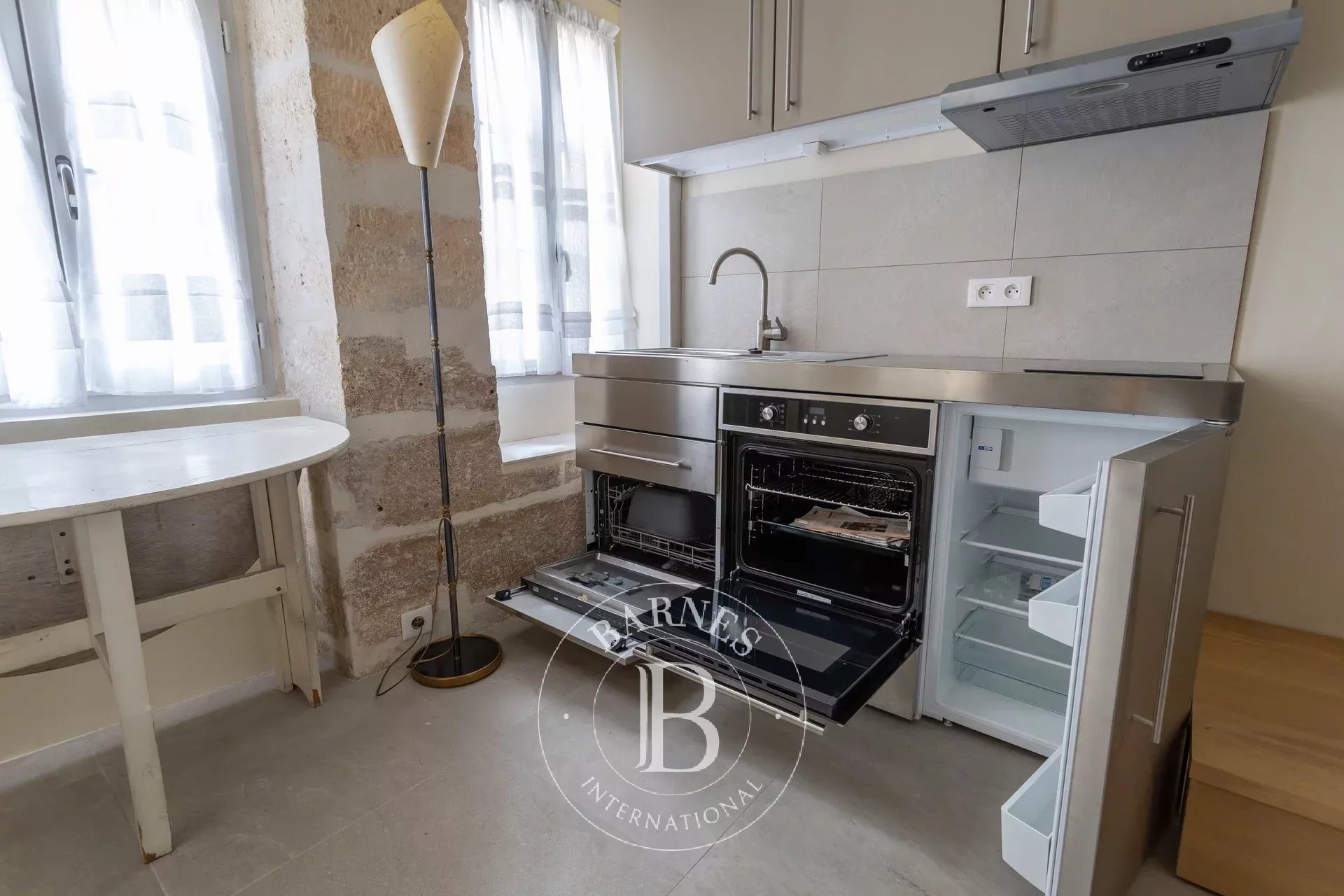 Daire Paris 4ème - picture 11