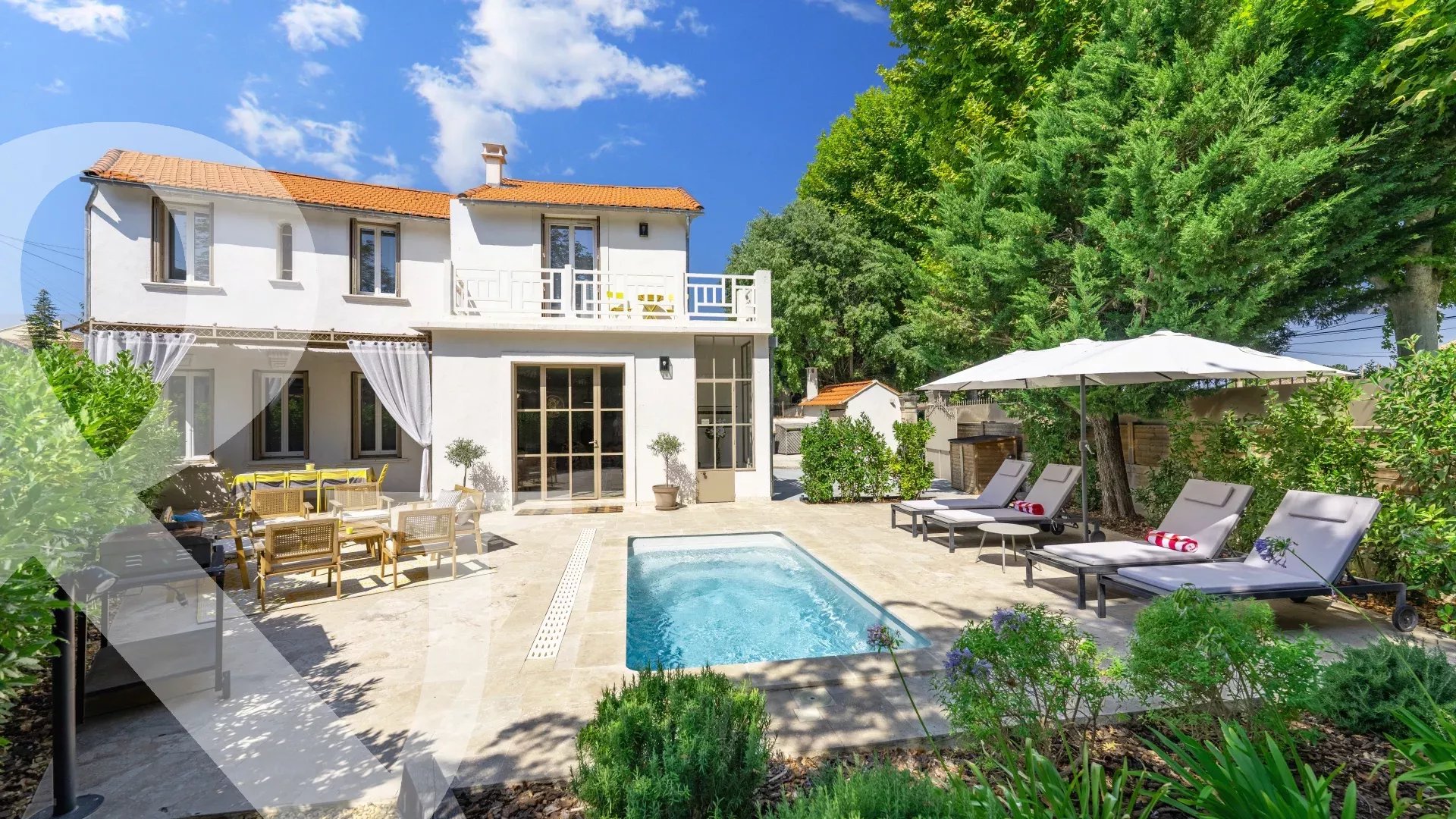 A PIED DU CENTRE VILLE