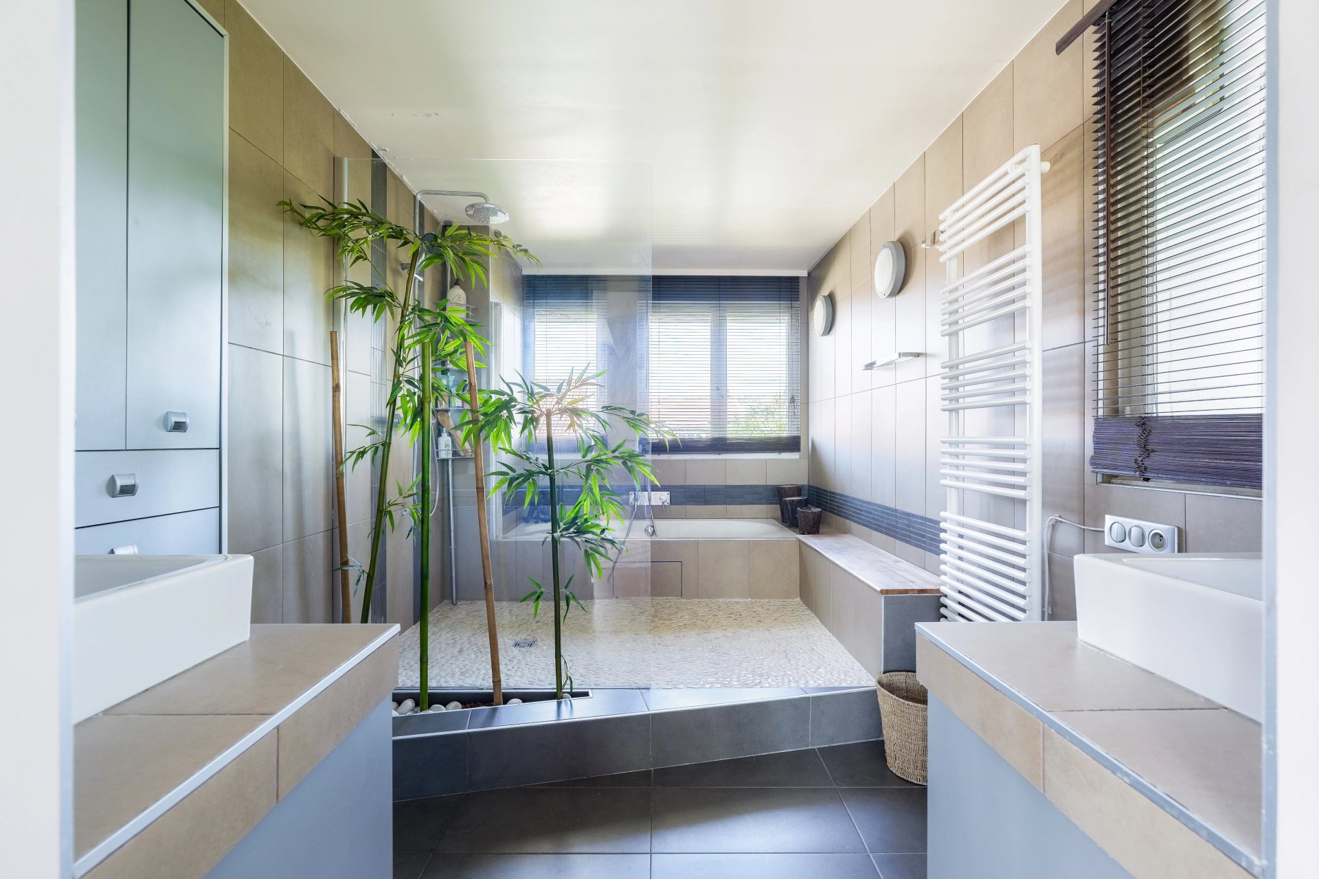 4 Bedroom Villa/Townhouse's Image 7
