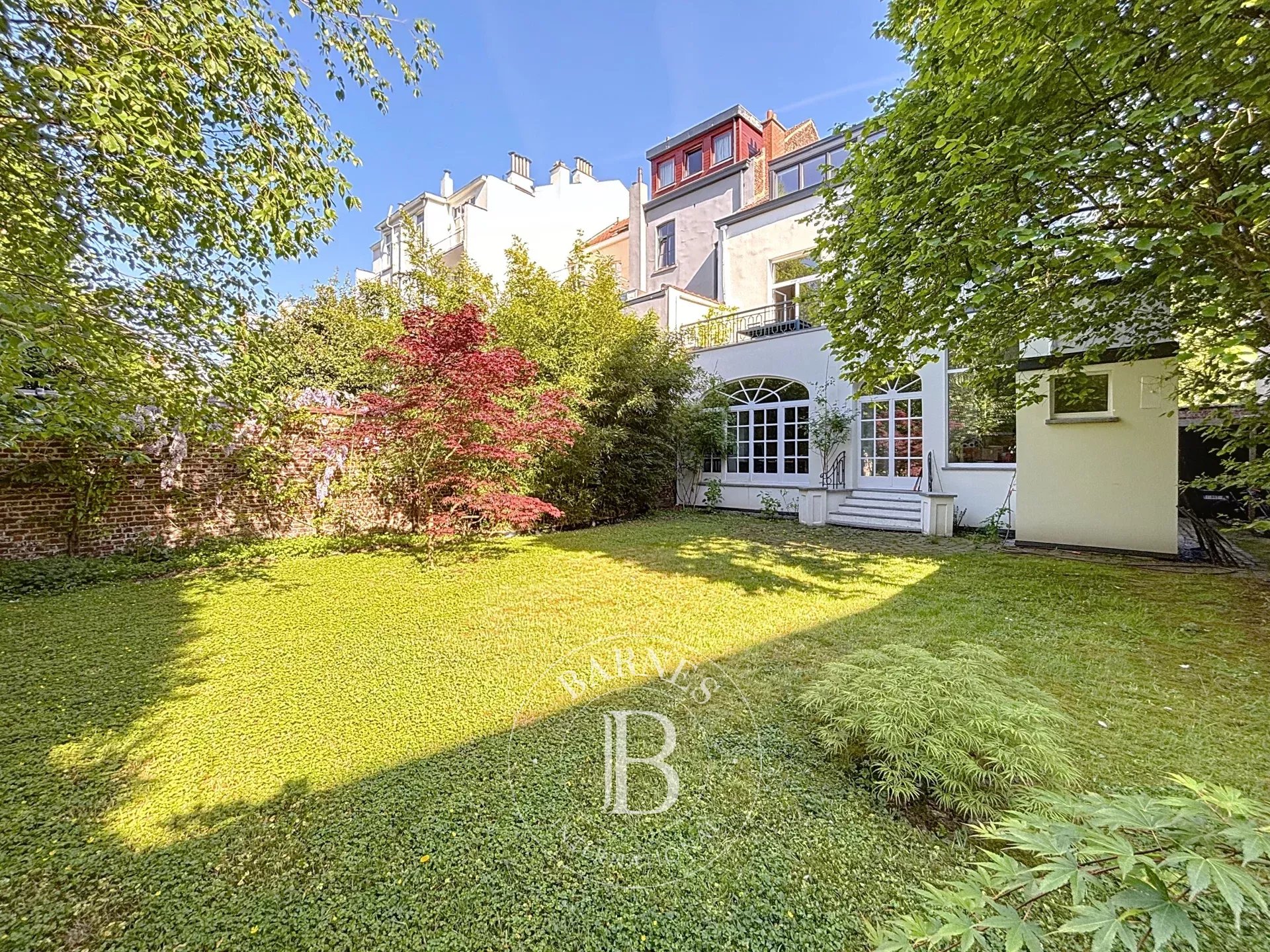 Uccle - Spacious family home, garden and garage