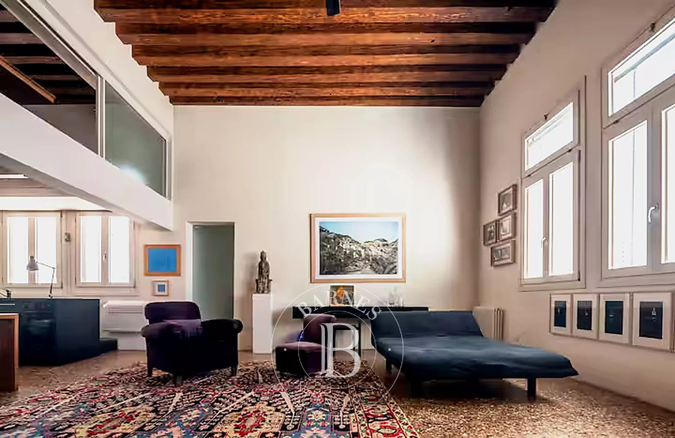 Venezia, San Polo: Loft Panoramico con ascensore