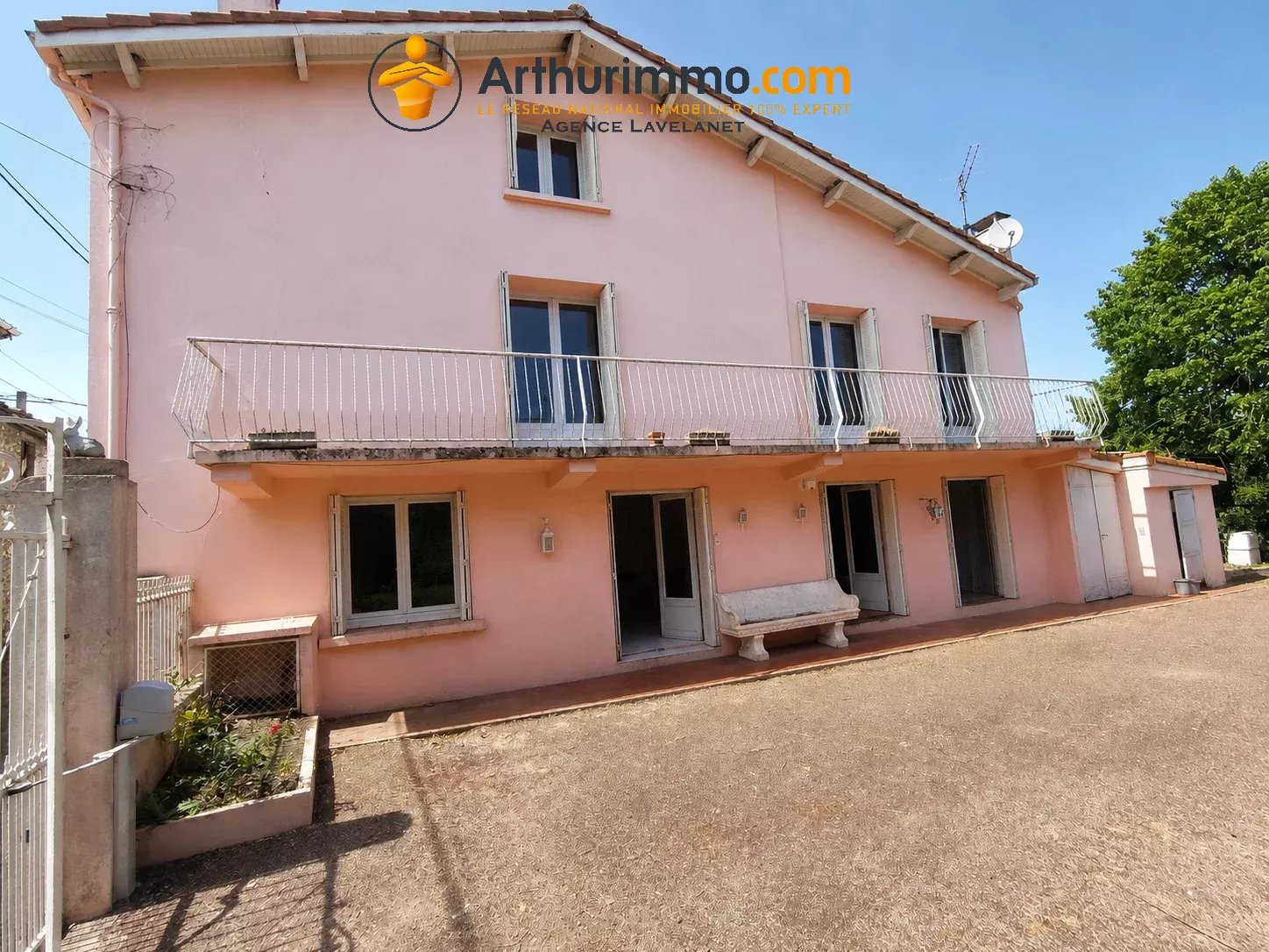 Agence immobilière de 