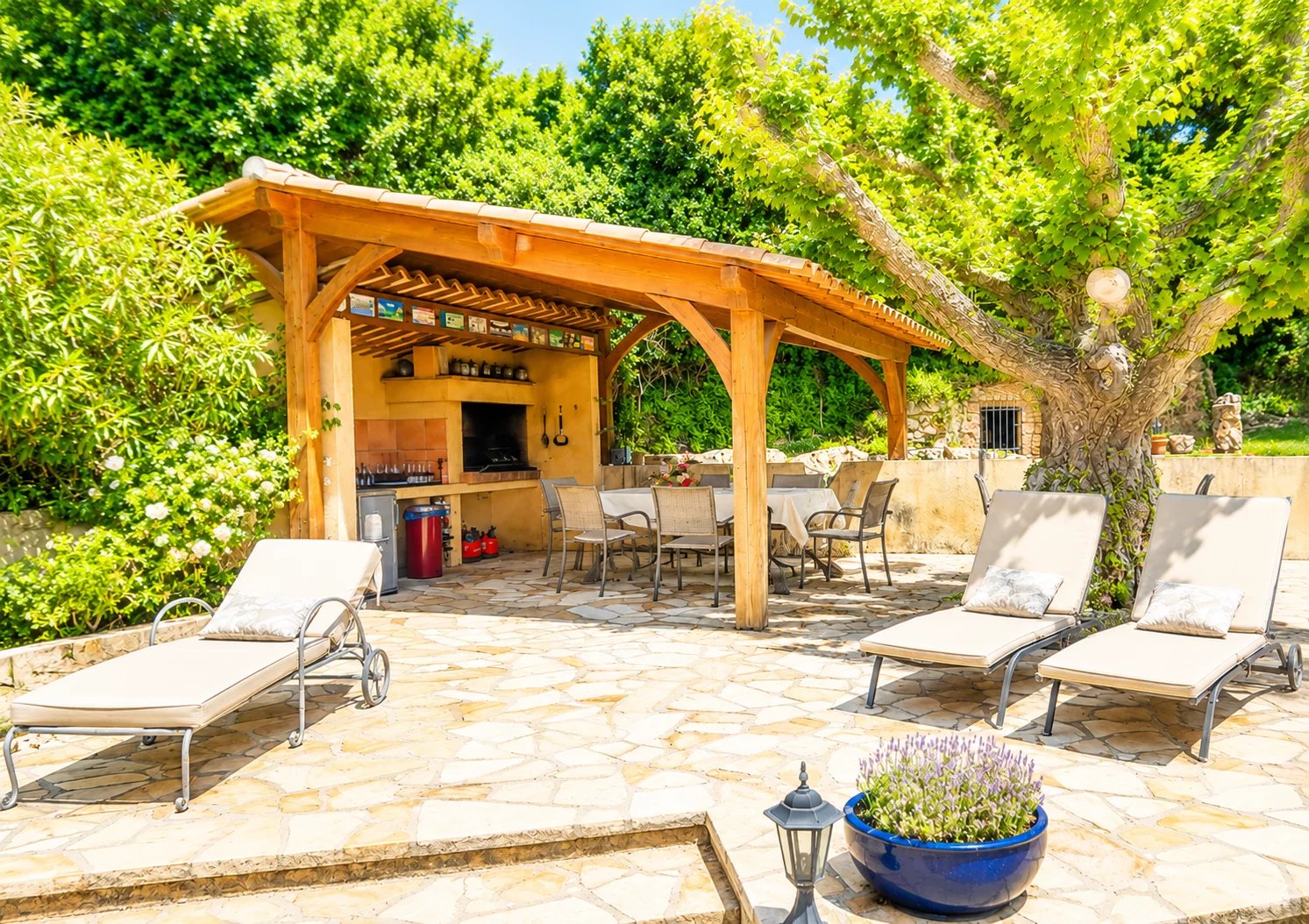 Cotignac 4 bedrooms, swimming pool and view