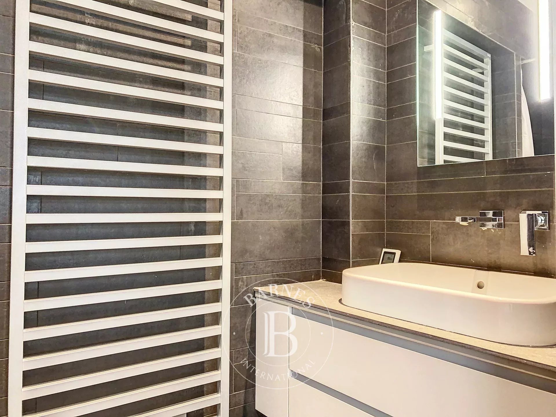 Ev Paris 18ème - picture 15