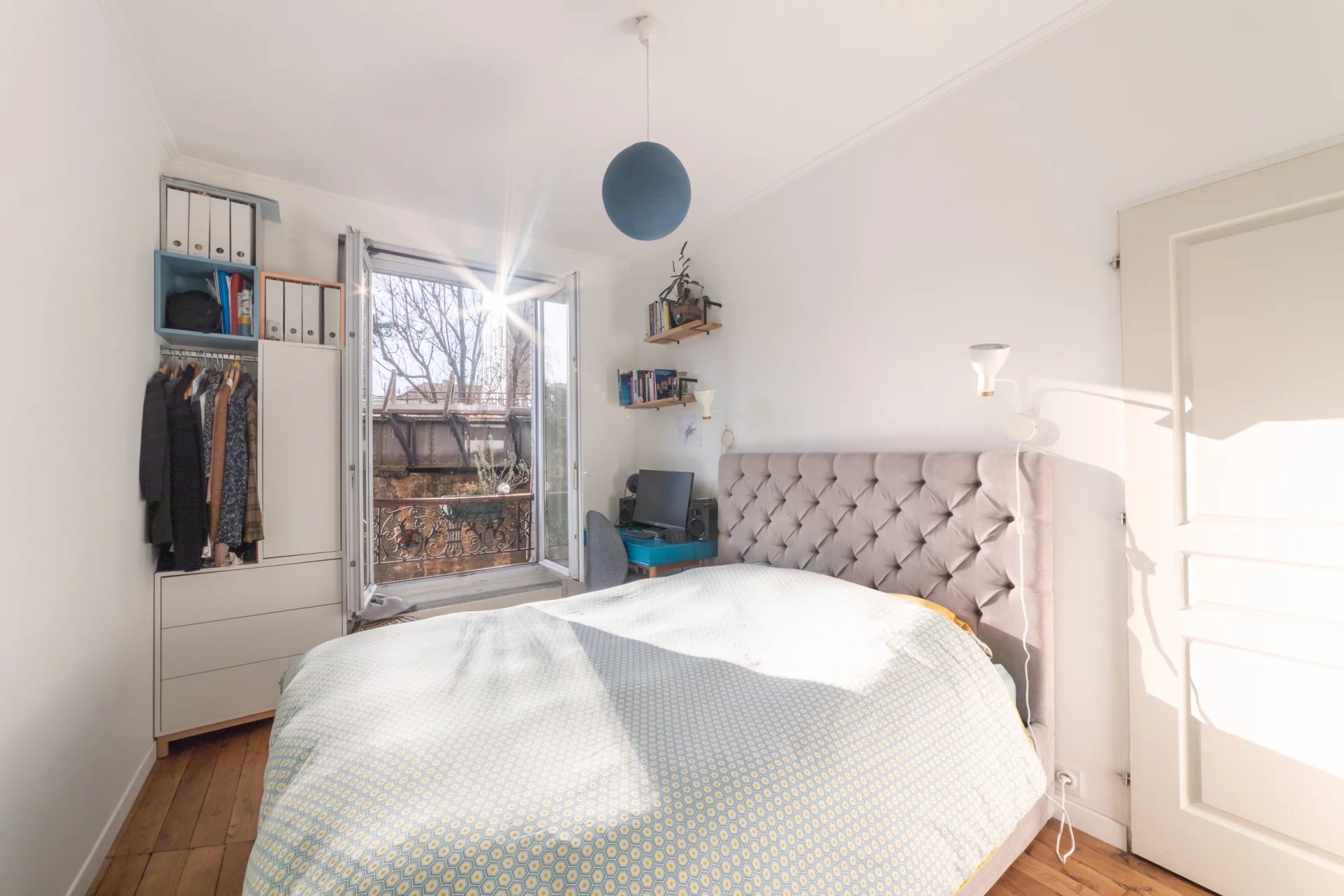 NOUVEL appartement au CALME et BAIGNÉ DE SOLEIL