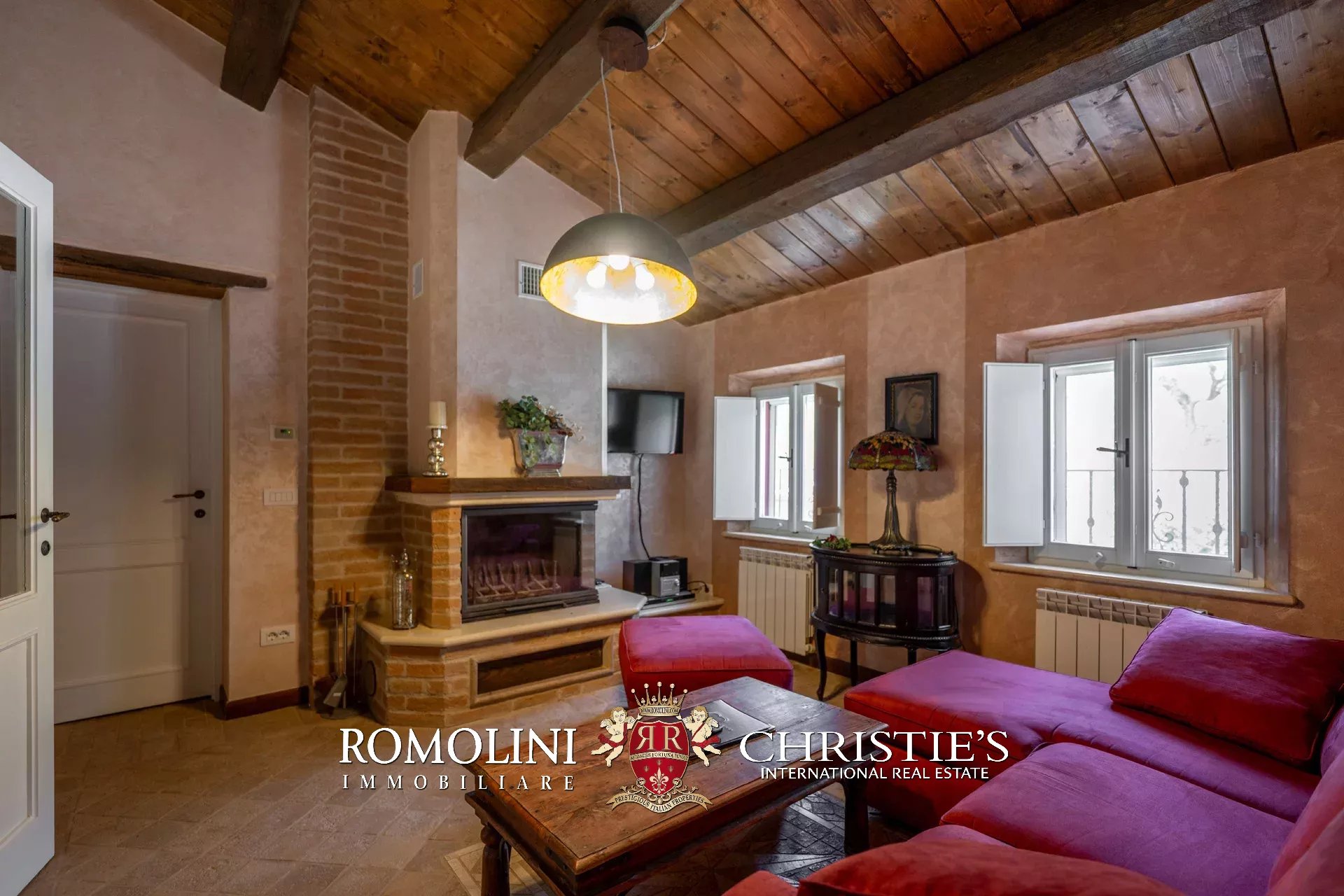 13 Bedroom Vineyard's Image 39