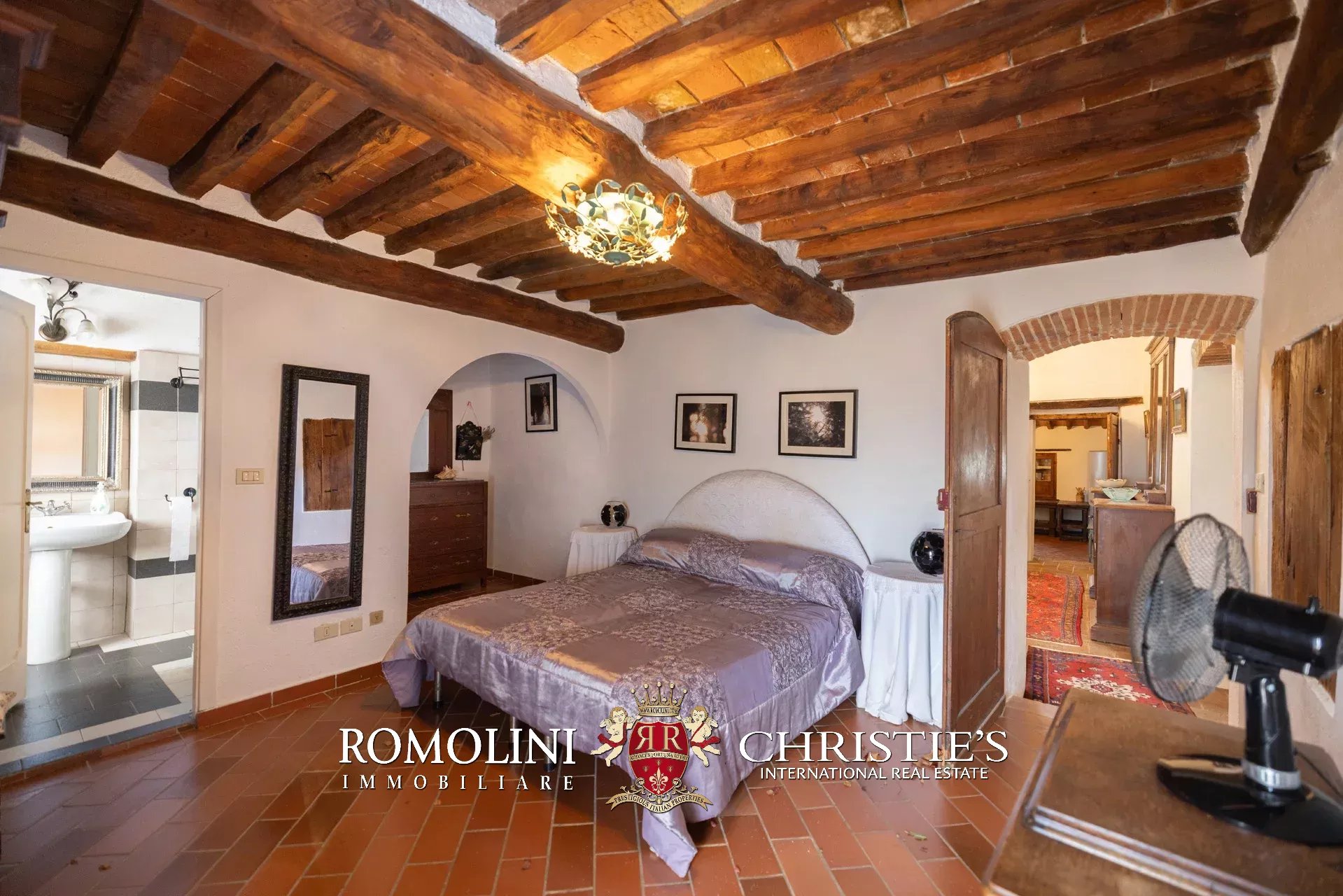 19 Bedroom Villa/Townhouse's Image 60