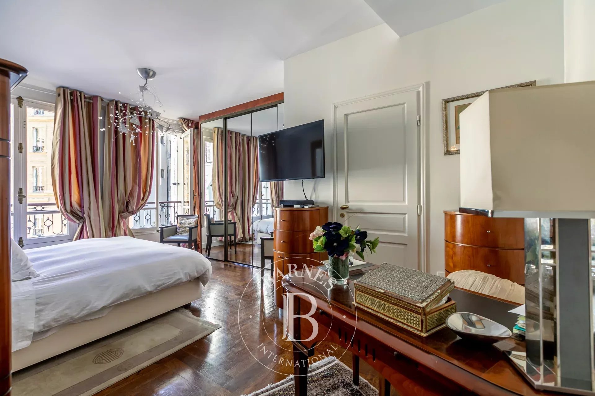 Daire Paris 8ème - picture 9