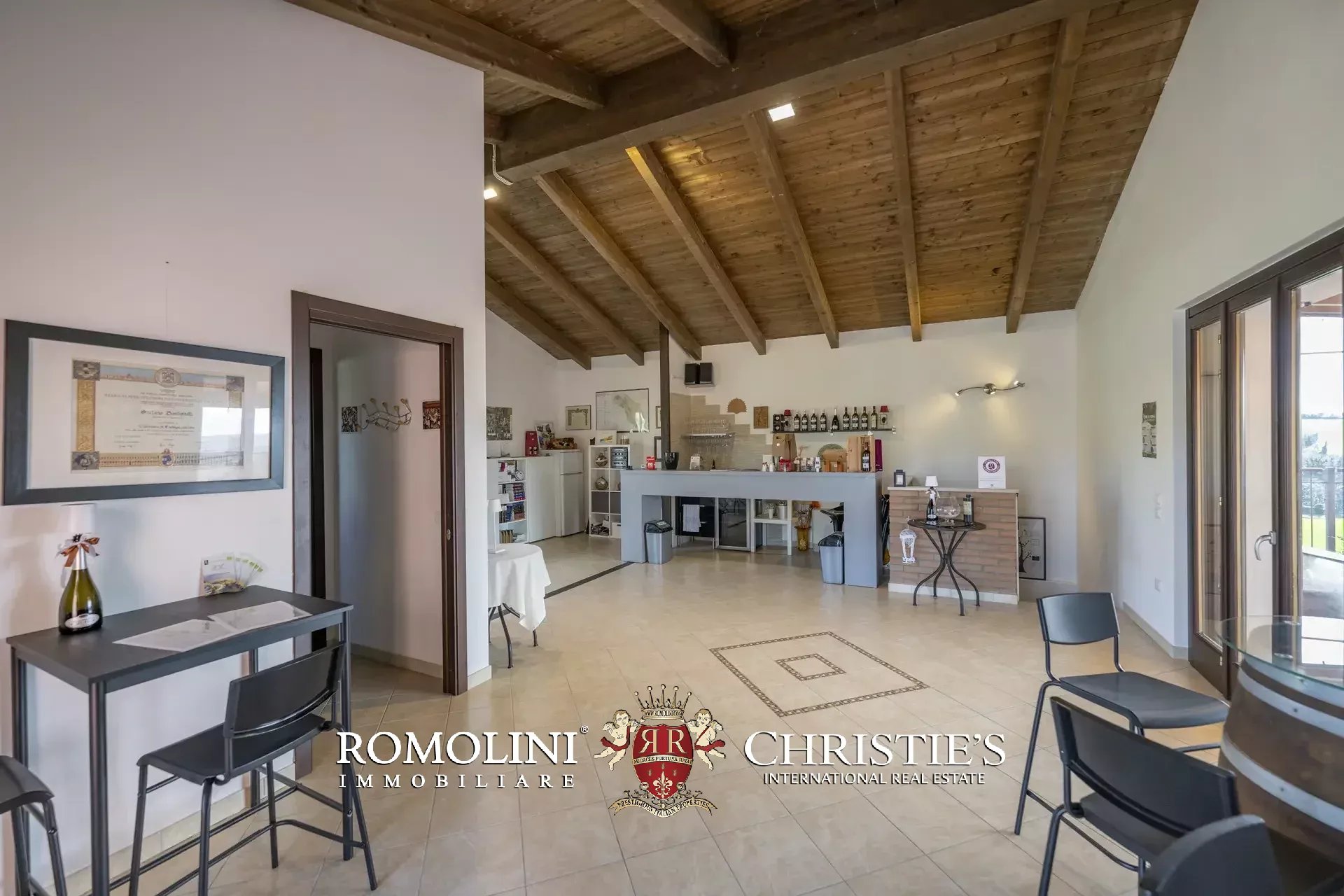 5 Bedroom Vineyard's Image 31
