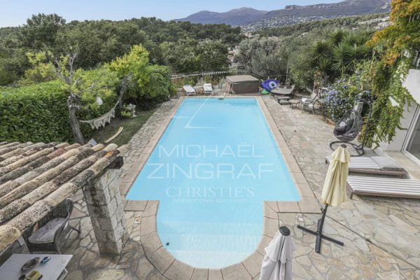 Close to Saint-Paul-de-Vence - Charming modern provencal property — photo 4