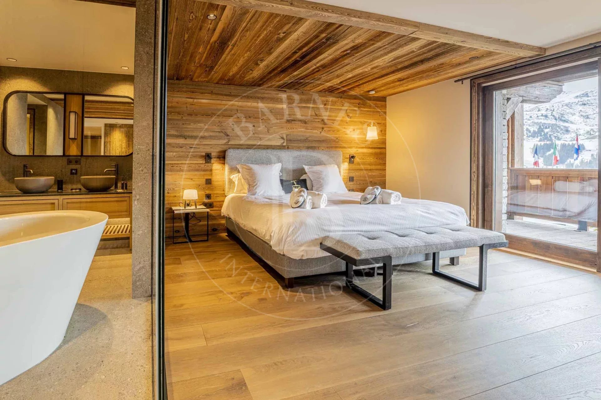 Méribel Superb 5-bedroom duplex apartment at Rond Point des Pistes