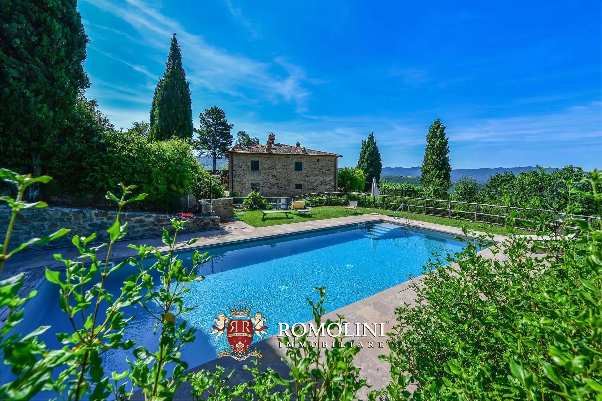 16 Bedroom Vineyard's Image 18