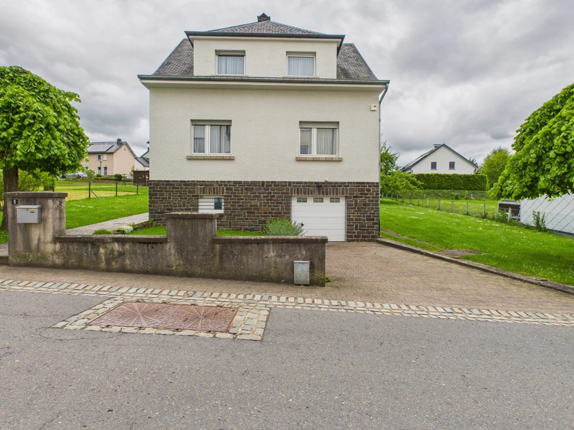 Image 0