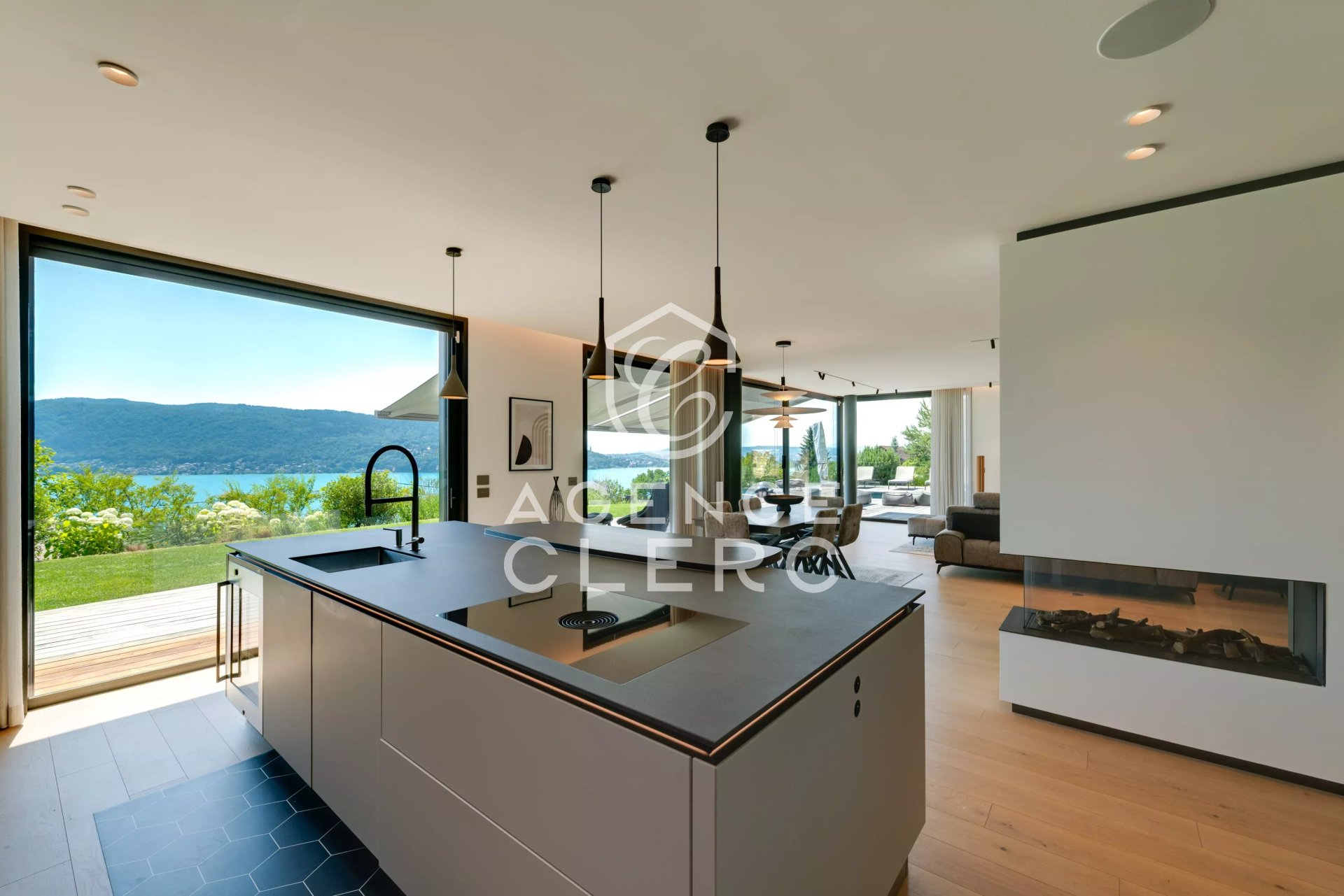 4 Bedroom Villa/Townhouse's Image 20