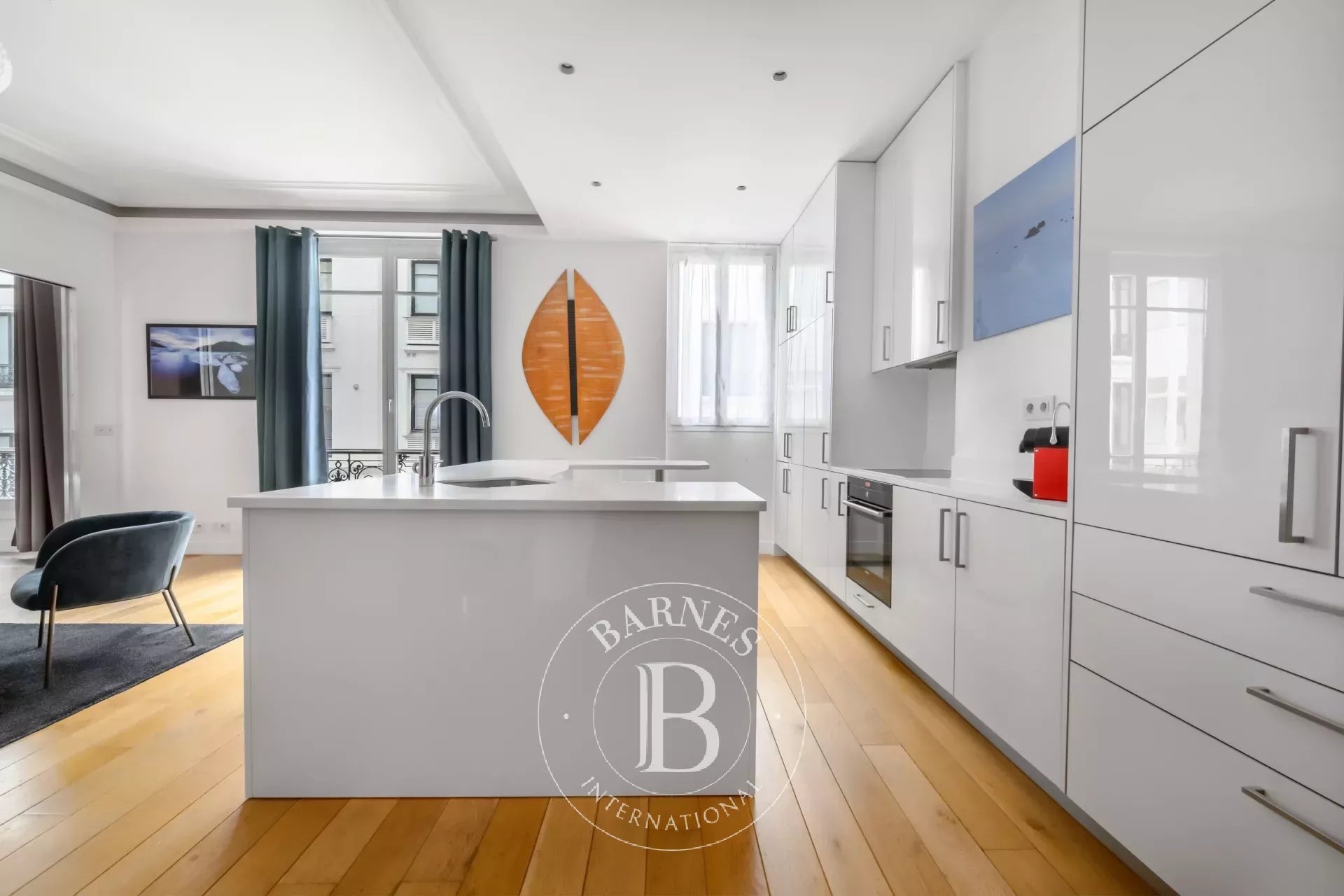 Daire Paris 8ème - picture 4