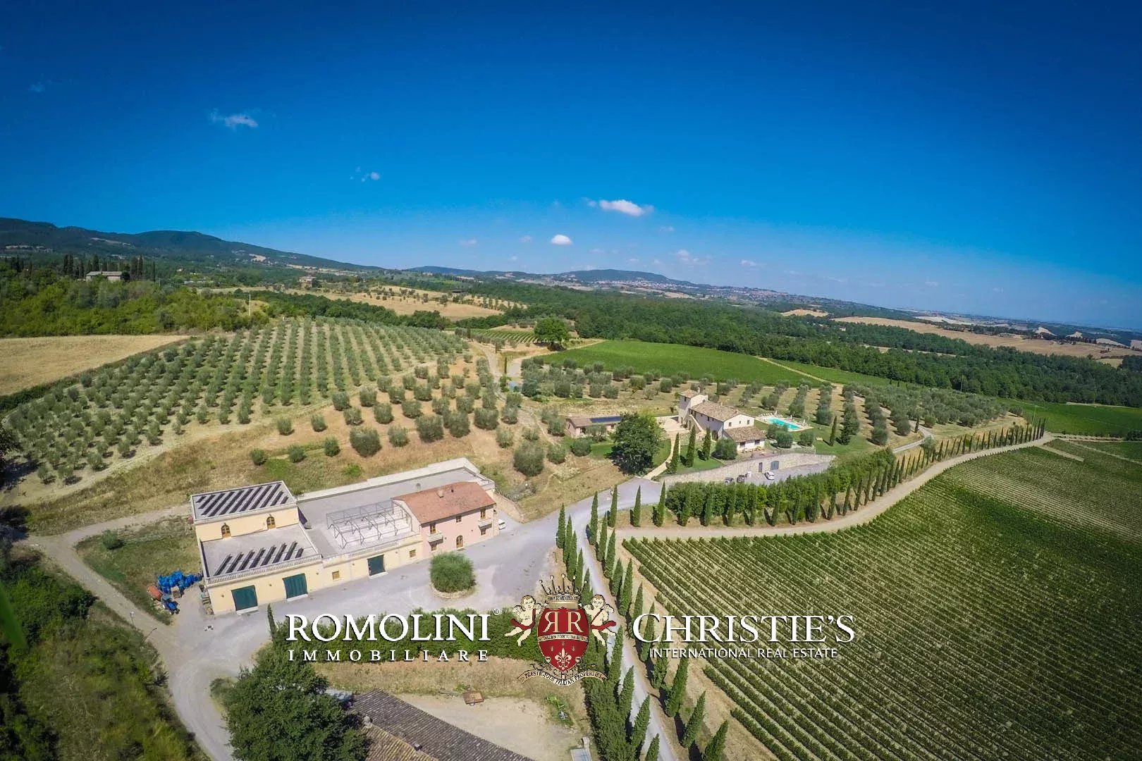 15 Bedroom Vineyard's Image 13