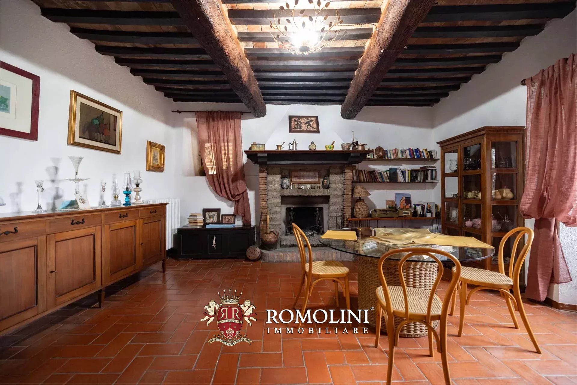 9 Bedroom Villa/Townhouse's Image 21
