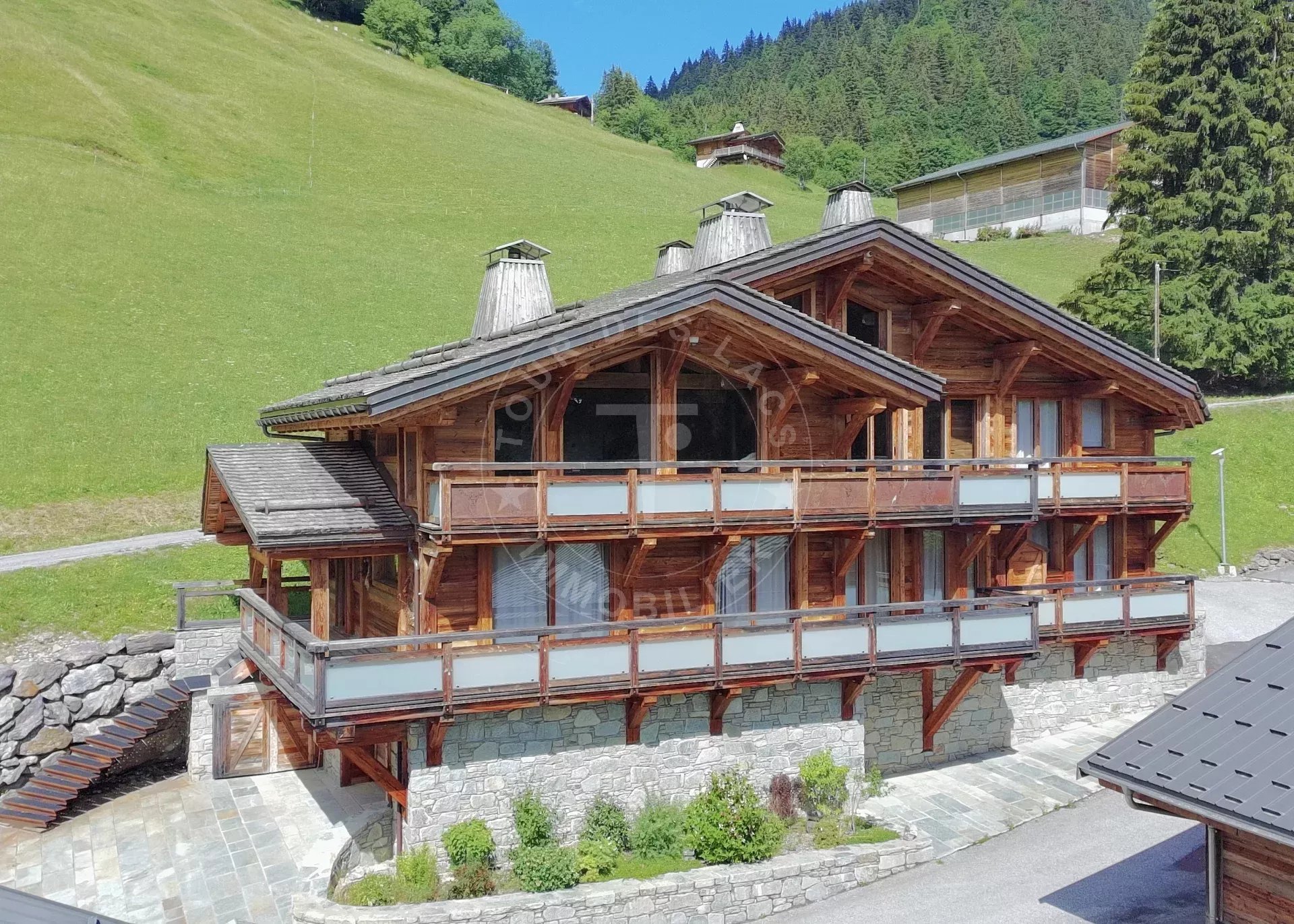 Agence immobilière de 