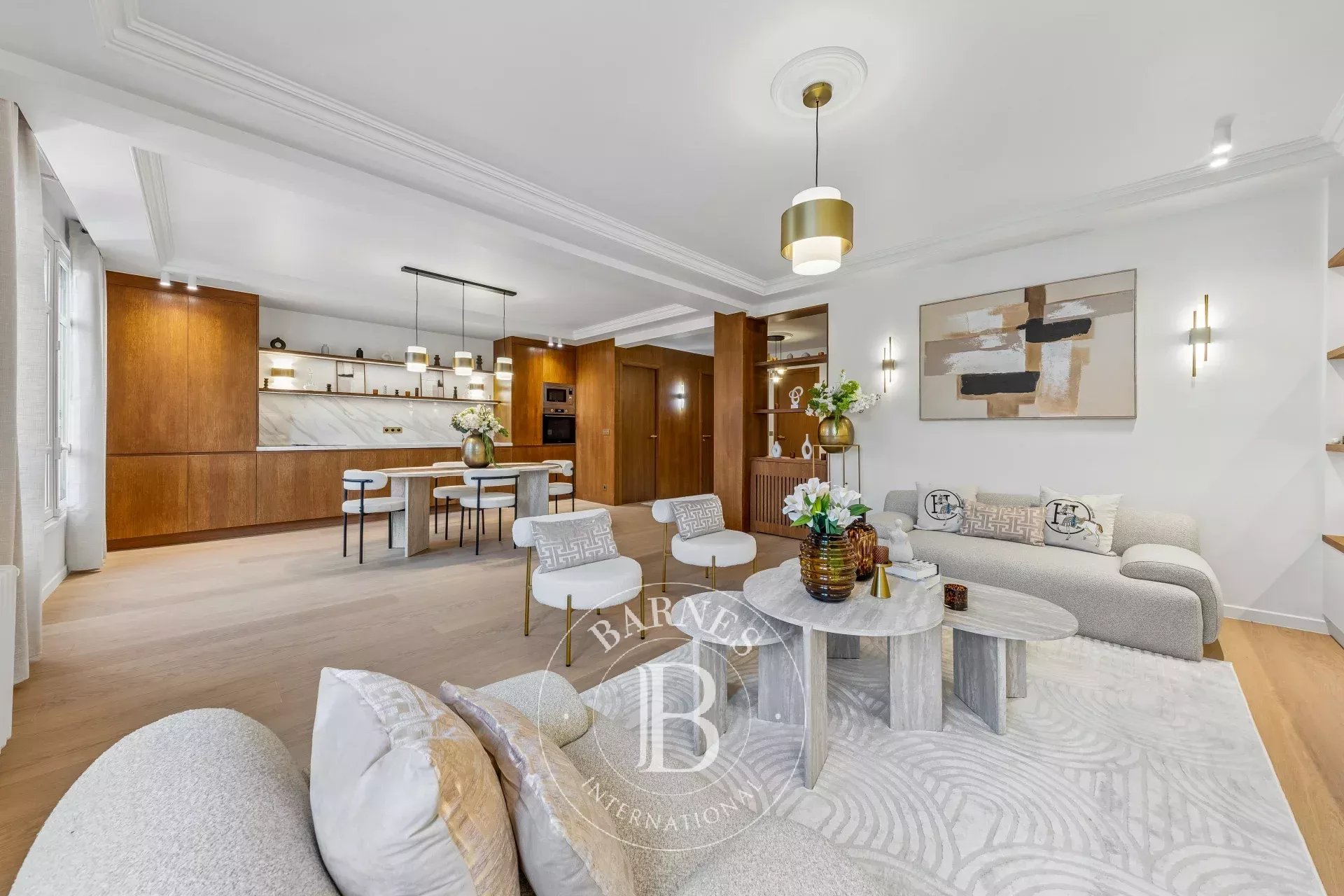 Apartment Paris 75008  -  ref 87008074 (picture 1)