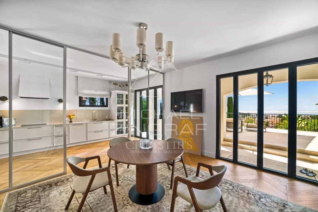 Villa for sale in Roquebrune Cap Martin — Roquebrune-Cap-Martin - Brand-new villa next to Monaco