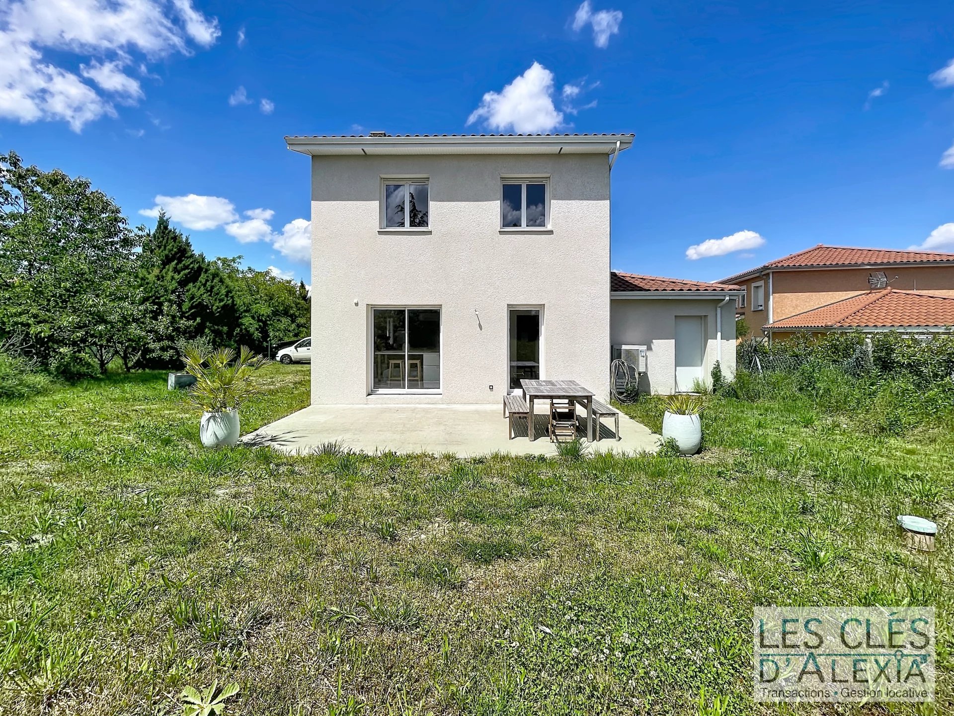 Maison récente à Échalas – 96,15 m², 3 chambres, jardin et terrasse exposée sud