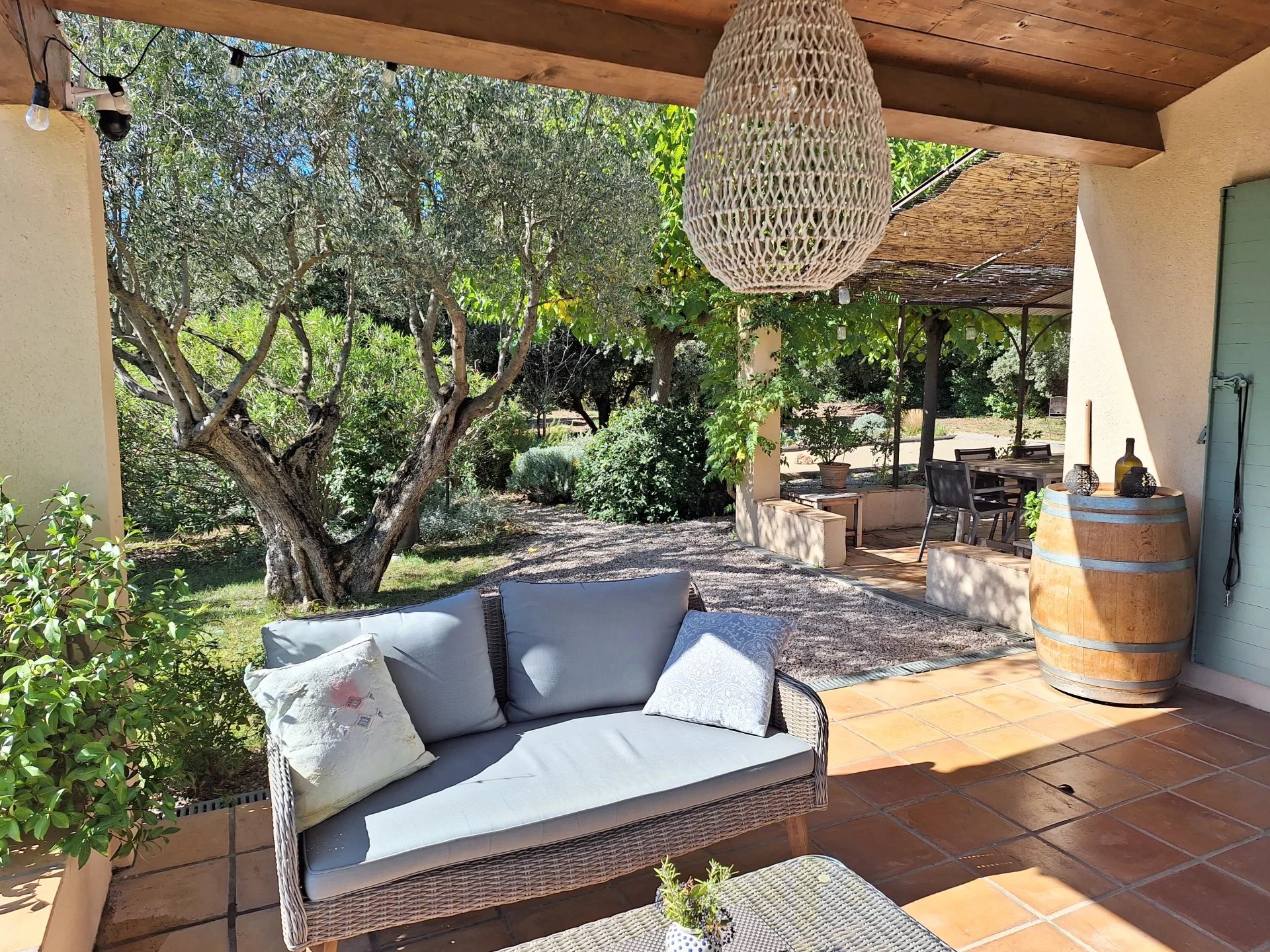 COTIGNAC CHARMING TRADITIONAL VILLA ON ONE STOREY