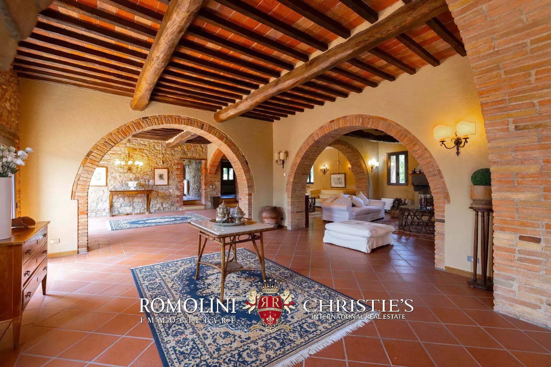 10 Bedroom Villa/Townhouse's Image 33